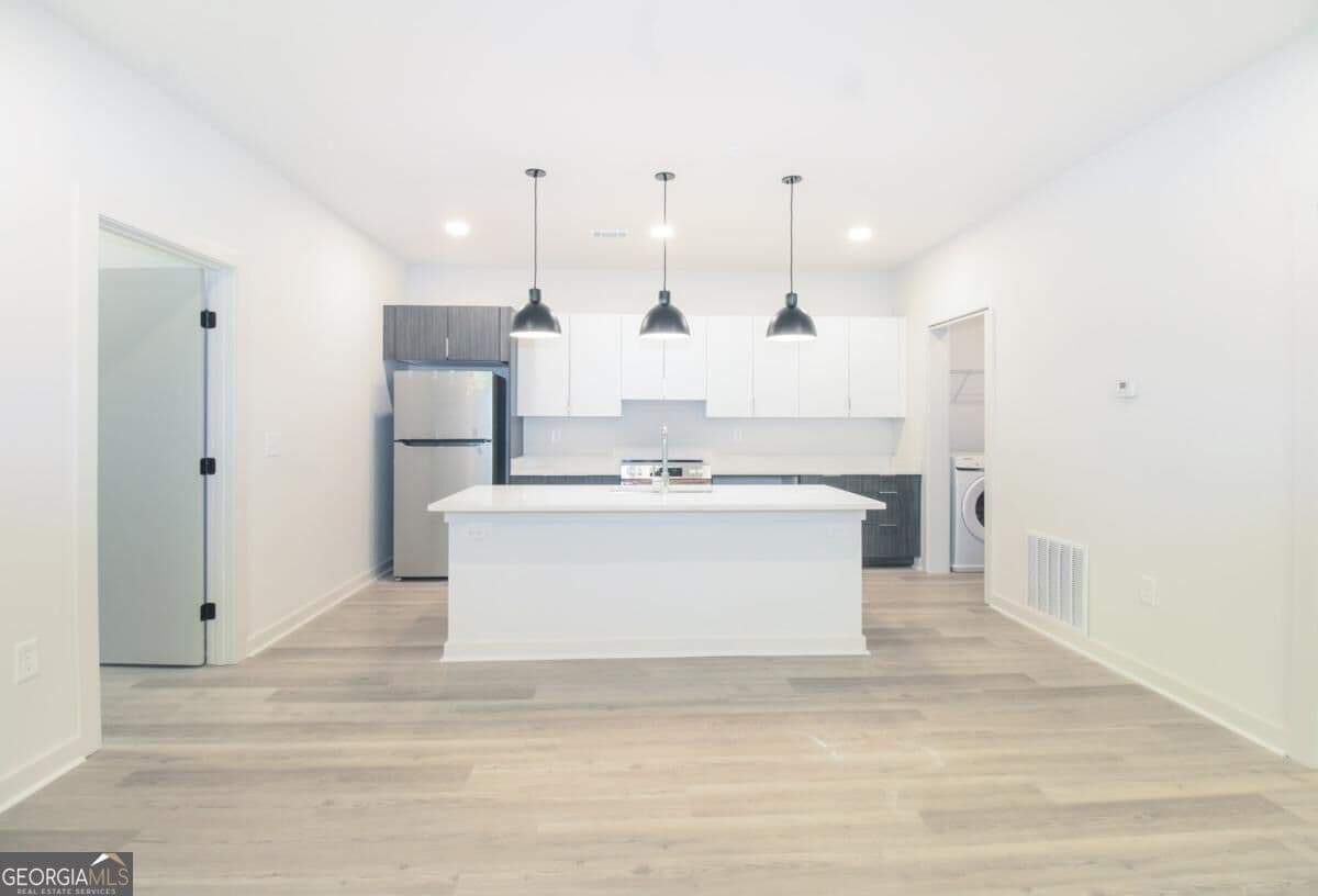 2 bedroom, 2.5 bathroom, 1,250 sq ft condominium for rent at 240 Martha Drive 140, Athens, GA 30606 for $1,900 a month — photo 4