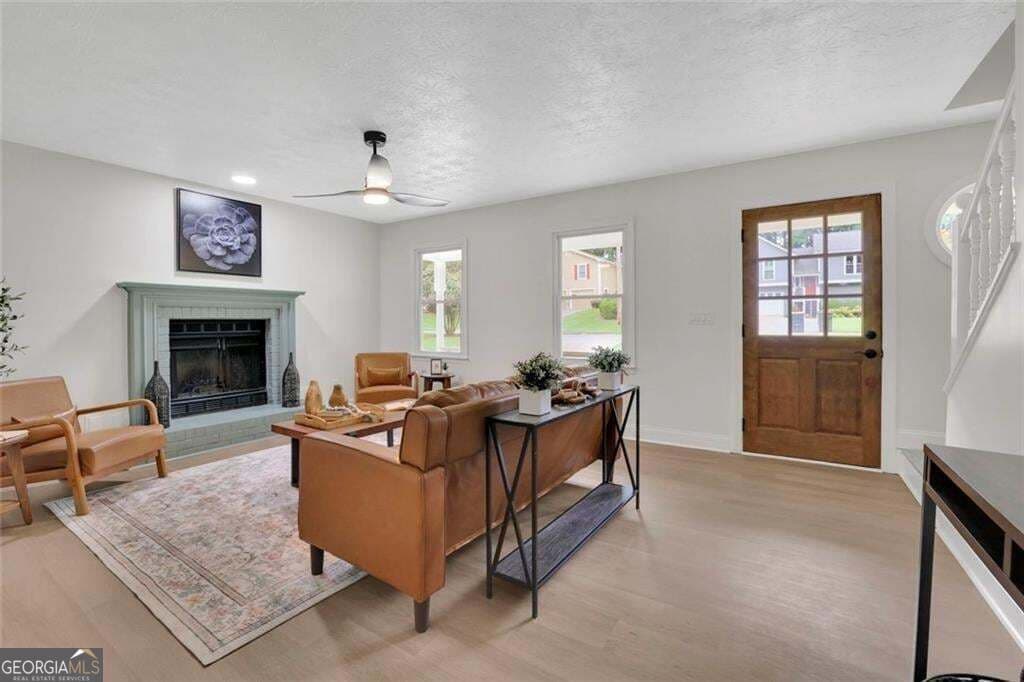 3 bedroom, 3 bathroom, 2,074 sq ft single family residence for sale at 4491 Calumet Drive, Kennesaw, GA 30152 — photo 7