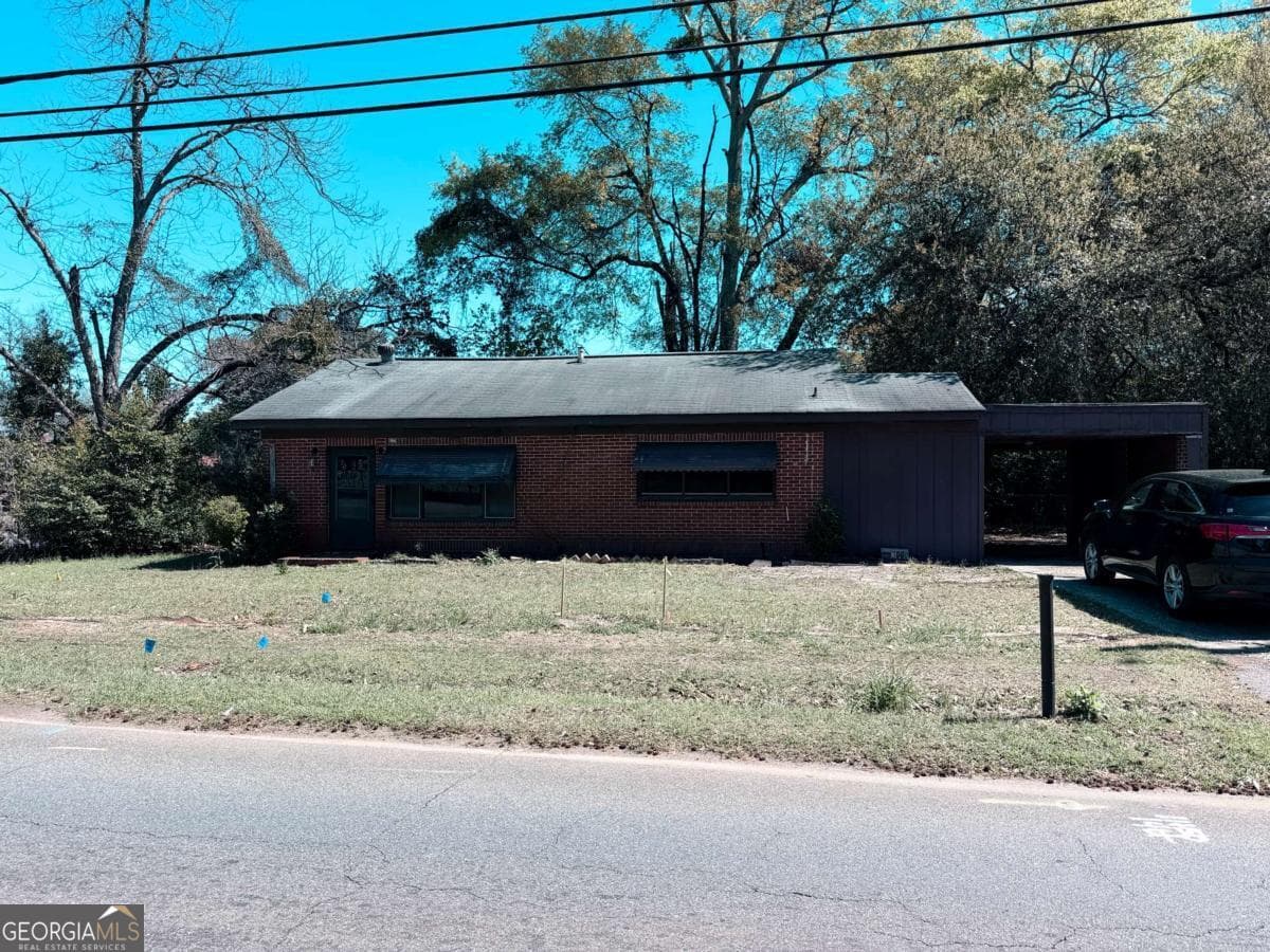 3 bedroom, 1 bathroom, 984 sq ft single family residence sold at 300 S Pleasant Hill Road, Warner Robins, GA 31088