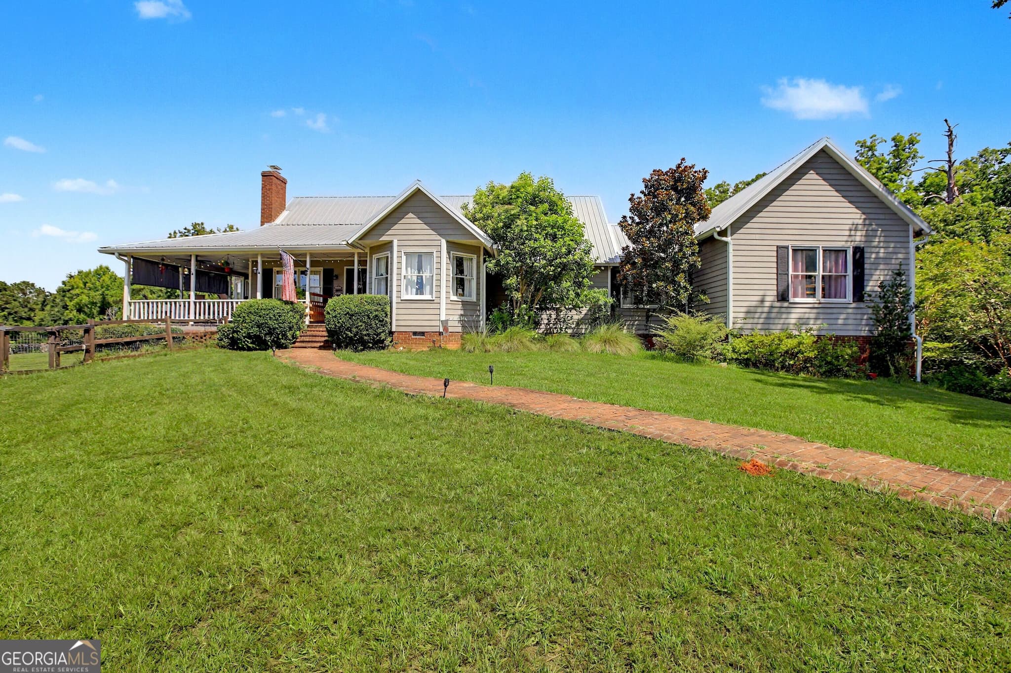 5 bedroom, 4.5 bathroom, 3,666 sq ft single family residence for sale at 160 Tanya Road, Milledgeville, GA 31061 — photo 2