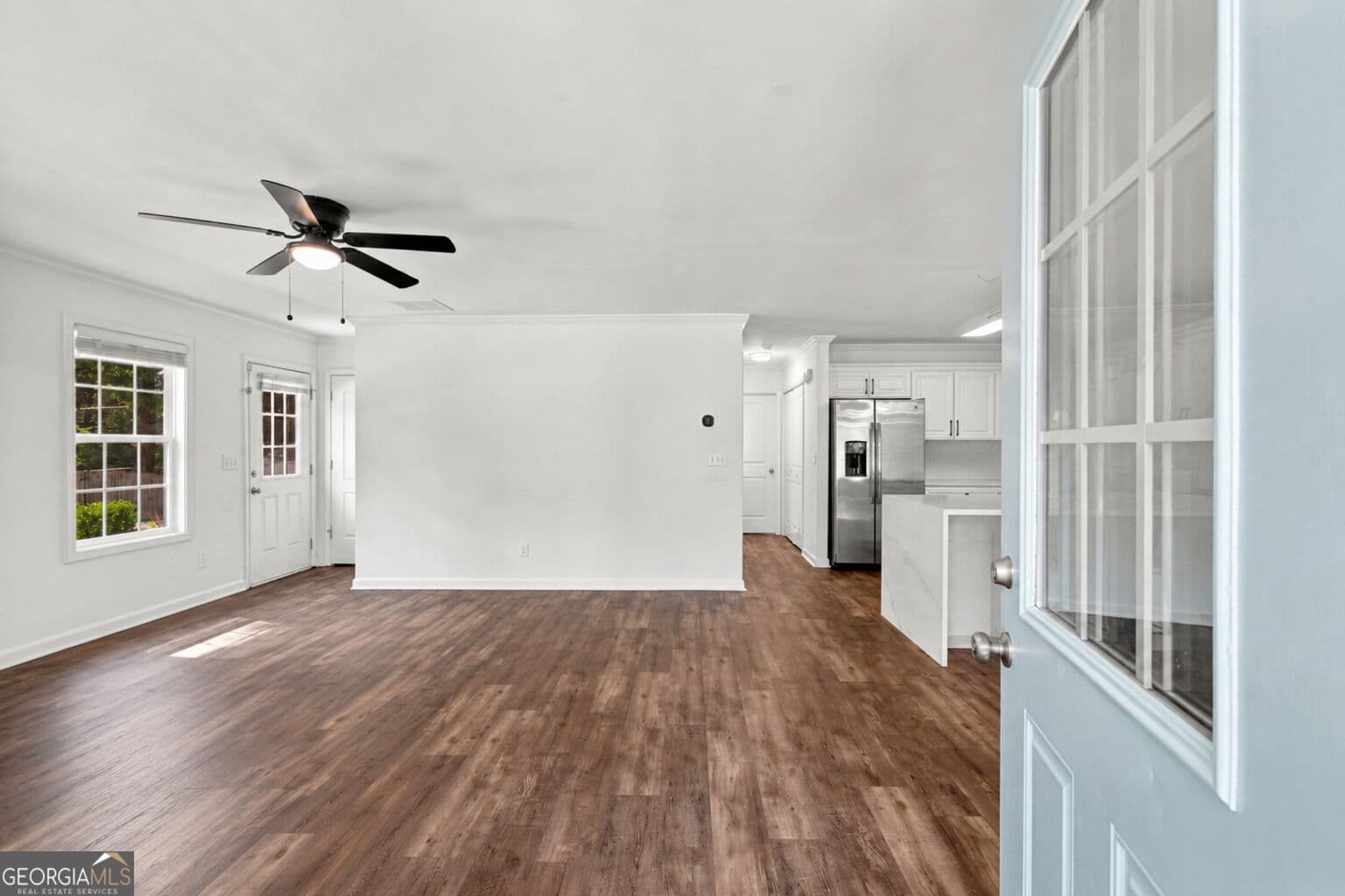 3 bedroom, 2 bathroom, 1,418 sq ft single family residence for sale at 728 Skyview Drive, Marietta, GA 30060 — photo 3