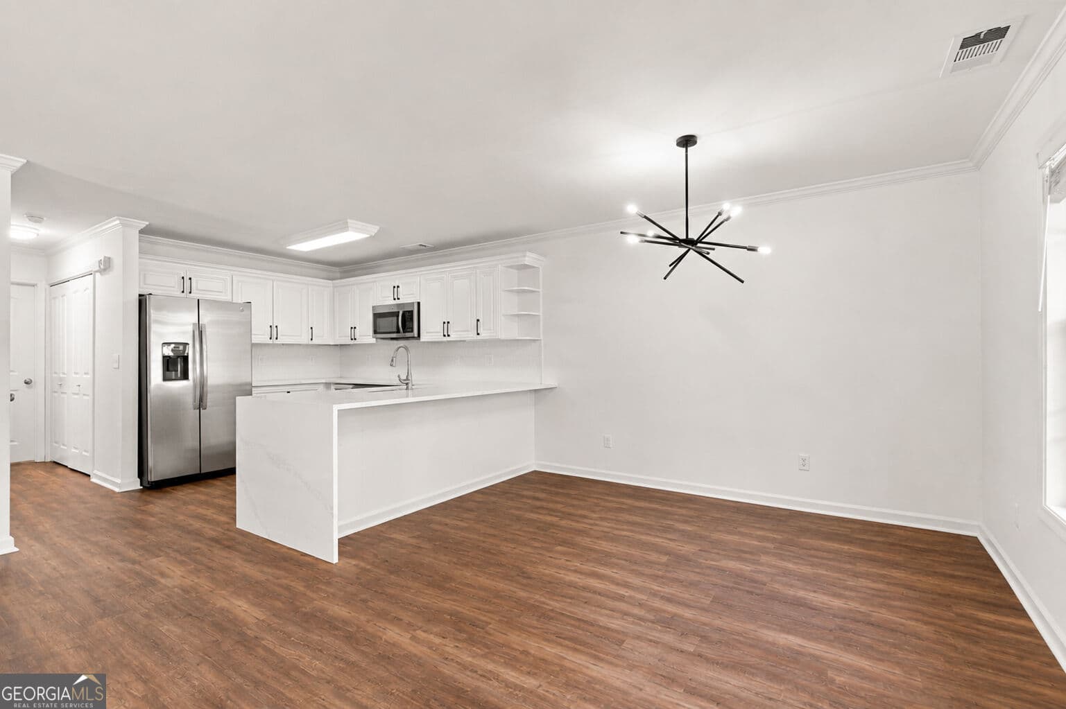 3 bedroom, 2 bathroom, 1,418 sq ft single family residence for sale at 728 Skyview Drive, Marietta, GA 30060 — photo 8