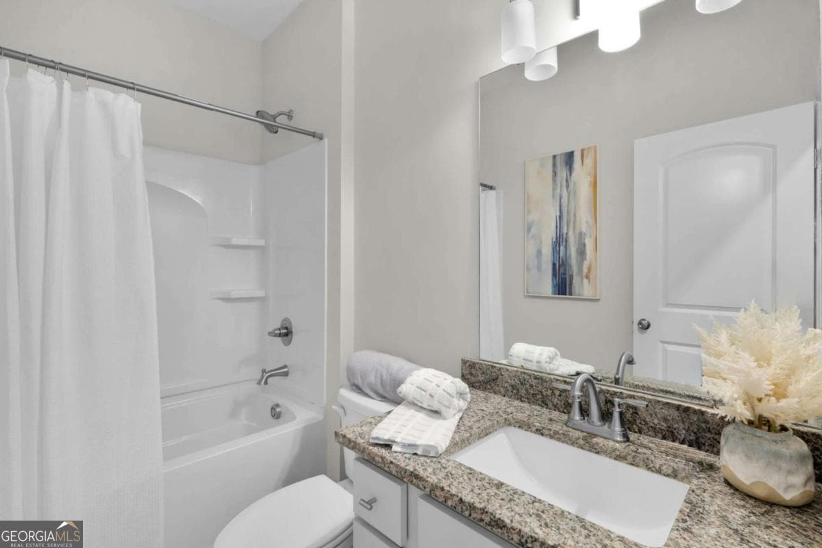 3 bedroom, 2 bathroom, 1,700 sq ft single family residence for sale at 124 Creekwood Circle, Kingsland, GA 31548 — photo 5
