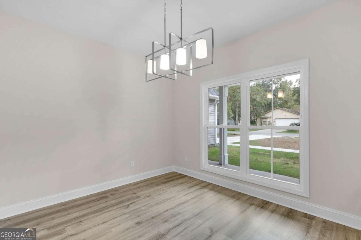 3 bedroom, 2 bathroom, 1,700 sq ft single family residence for sale at 124 Creekwood Circle, Kingsland, GA 31548 — photo 9