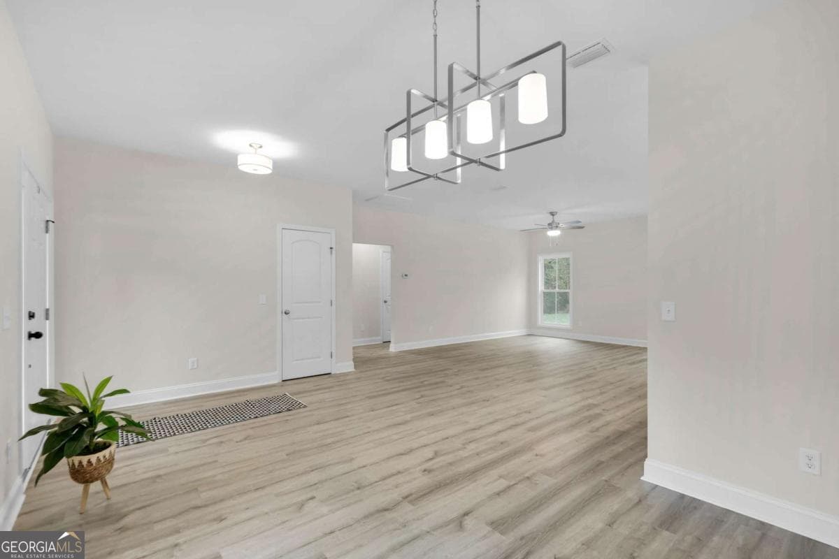 3 bedroom, 2 bathroom, 1,700 sq ft single family residence for sale at 124 Creekwood Circle, Kingsland, GA 31548 — photo 10