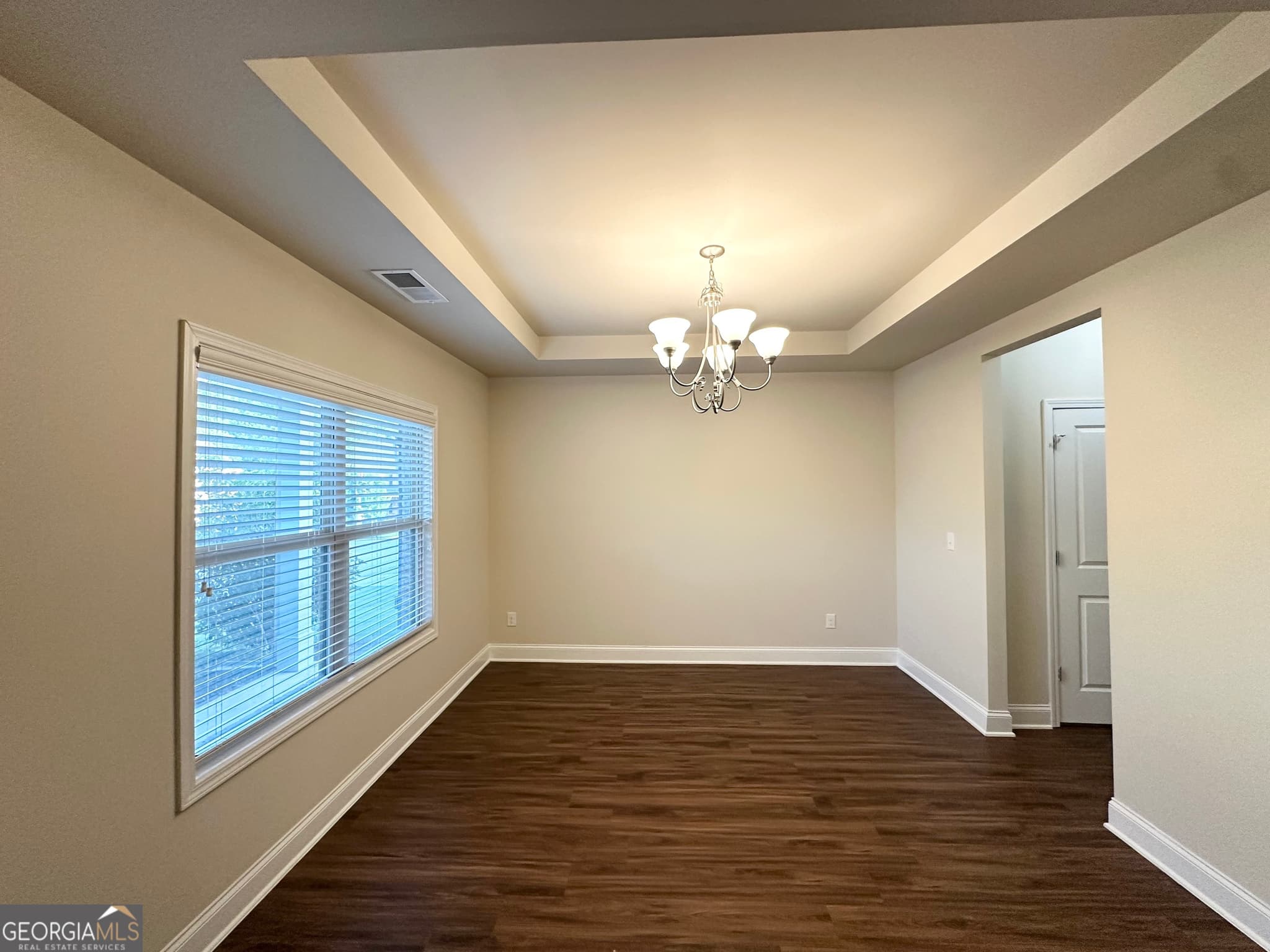 4 bedroom, 2.5 bathroom, 2,361 sq ft single family residence for sale at 124 Donegal Way, Dallas, GA 30132 — photo 3