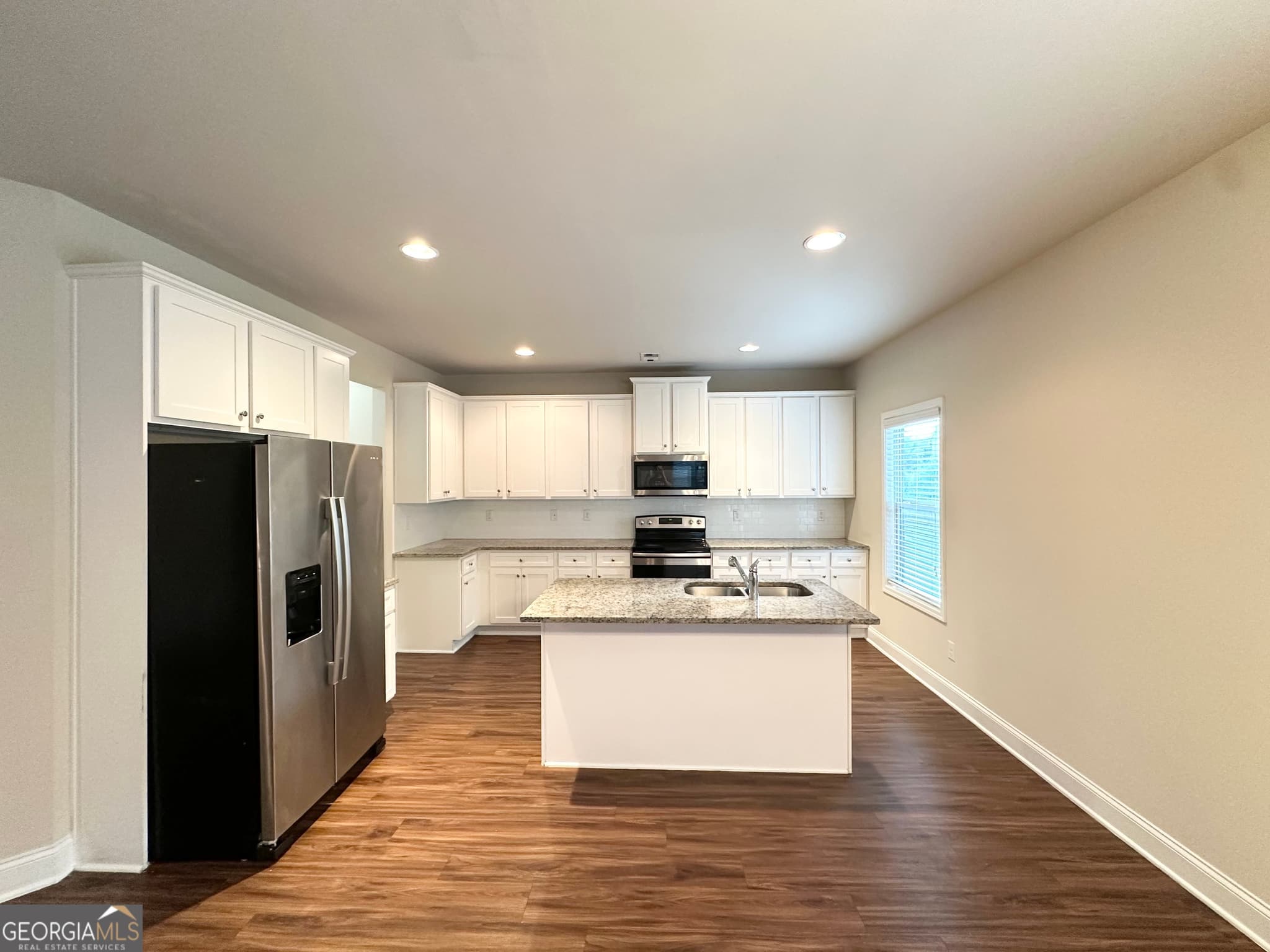 4 bedroom, 2.5 bathroom, 2,361 sq ft single family residence for sale at 124 Donegal Way, Dallas, GA 30132 — photo 4