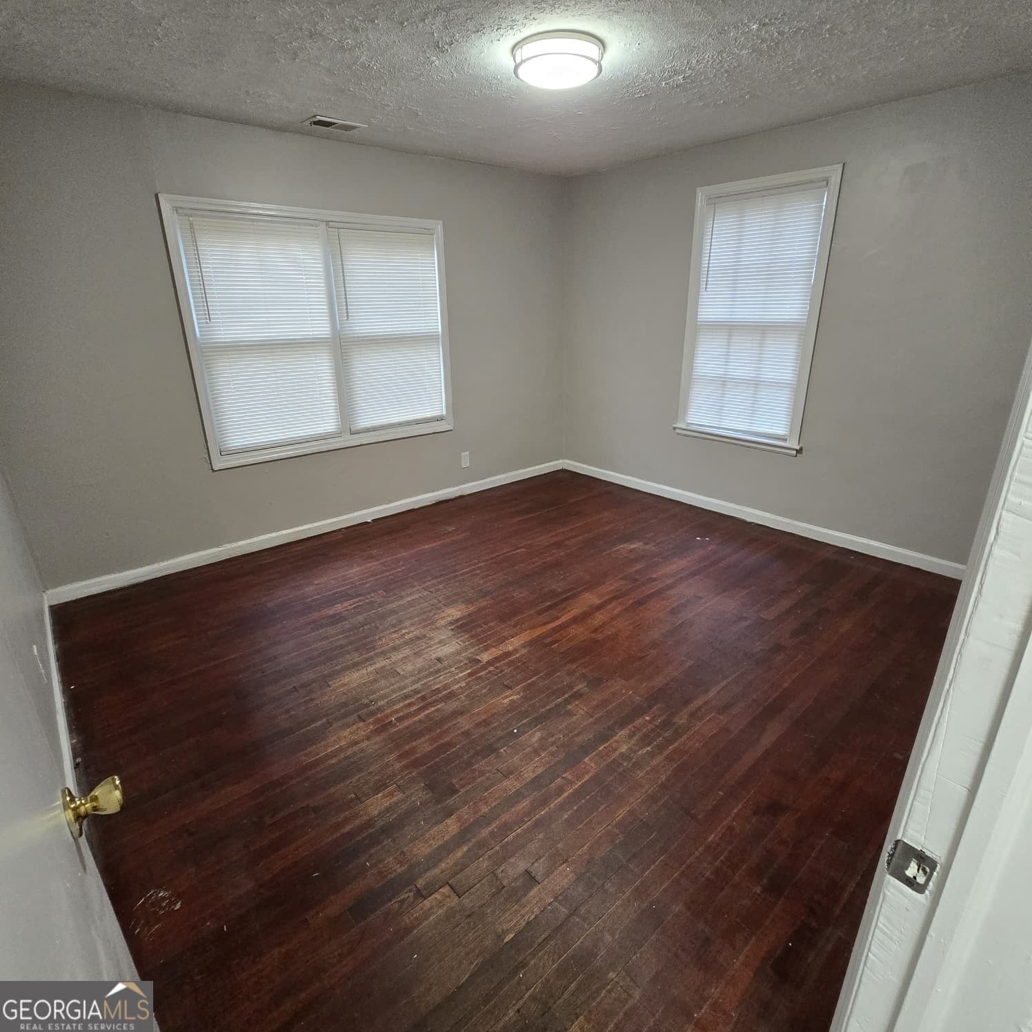 3 bedroom, 1.5 bathroom, 962 sq ft single family residence for sale at 1197 Lake Drive, Jonesboro, GA 30236 — photo 8