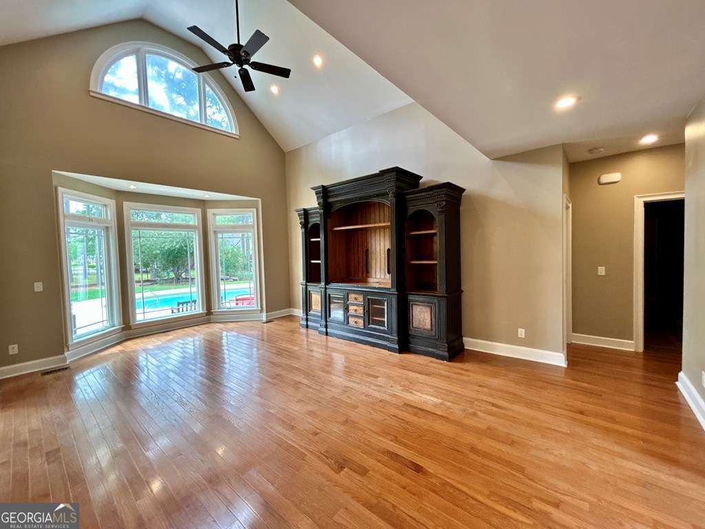 4 bedroom, 3 bathroom, 3,046 sq ft single family residence under contract at 18 Woodgate Drive, Tifton, GA 31793 — photo 7