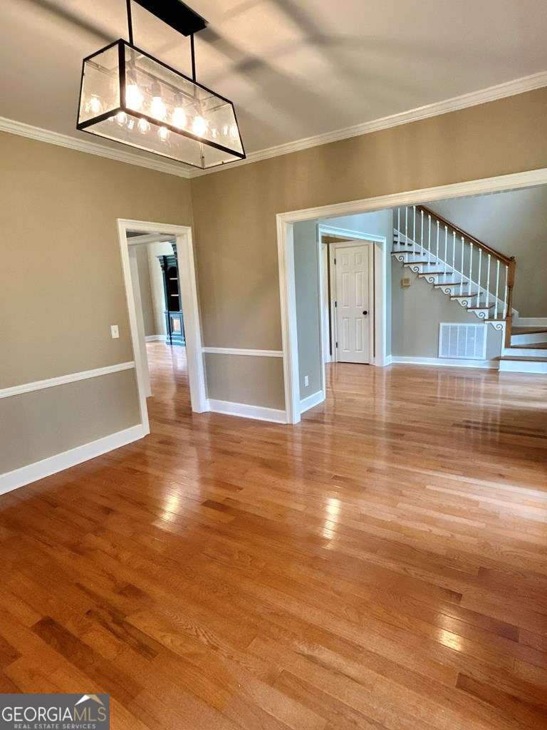 4 bedroom, 3 bathroom, 3,046 sq ft single family residence under contract at 18 Woodgate Drive, Tifton, GA 31793 — photo 5