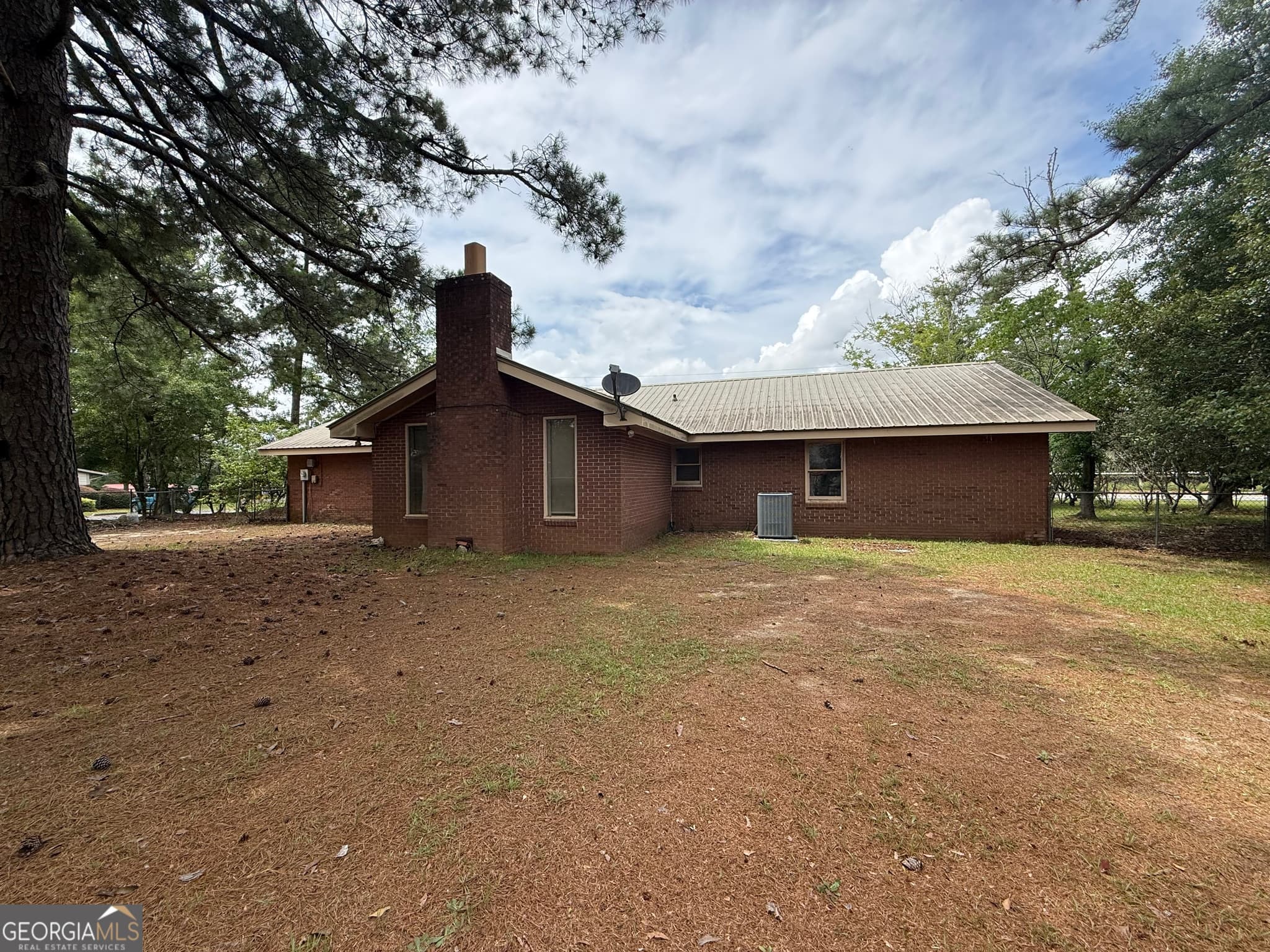 3 bedroom, 2 bathroom, 1,734 sq ft single family residence for rent at 602 Hillcrest Parkway, Dublin, GA 31021 for $1,800 a month — photo 4