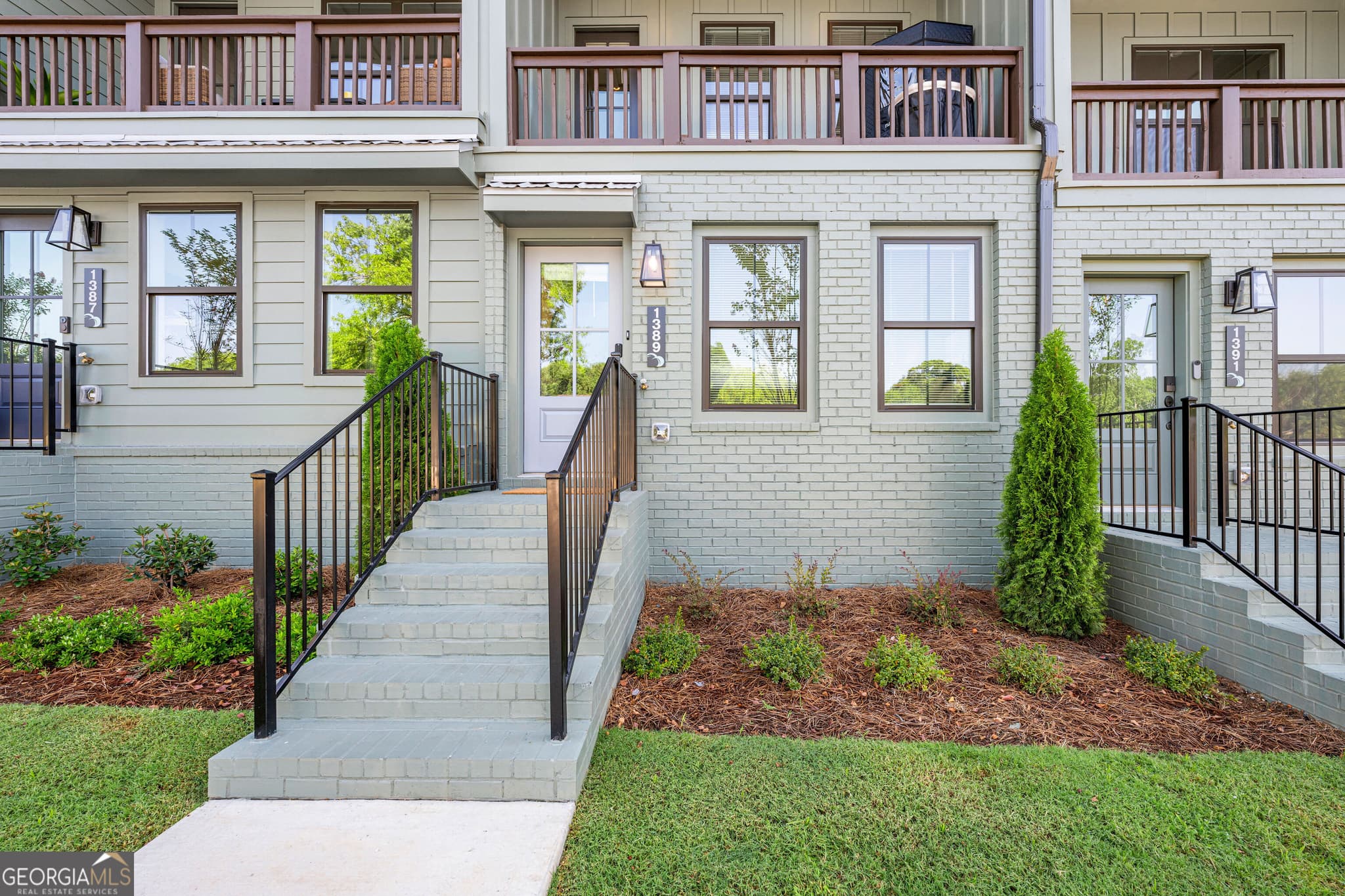 3 bedroom, 3 bathroom, 1,152 sq ft townhouse for rent at 1389 Cozy Court, Atlanta, GA 30315 for $3,250 a month — photo 1 of 24