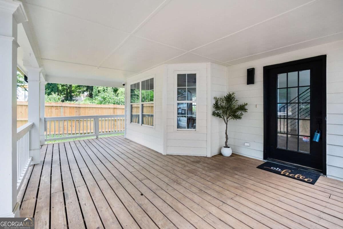 4 bedroom, 2.5 bathroom, 1,932 sq ft single family residence for sale at 1232 Memorial Drive, Atlanta, GA 30316 — photo 2