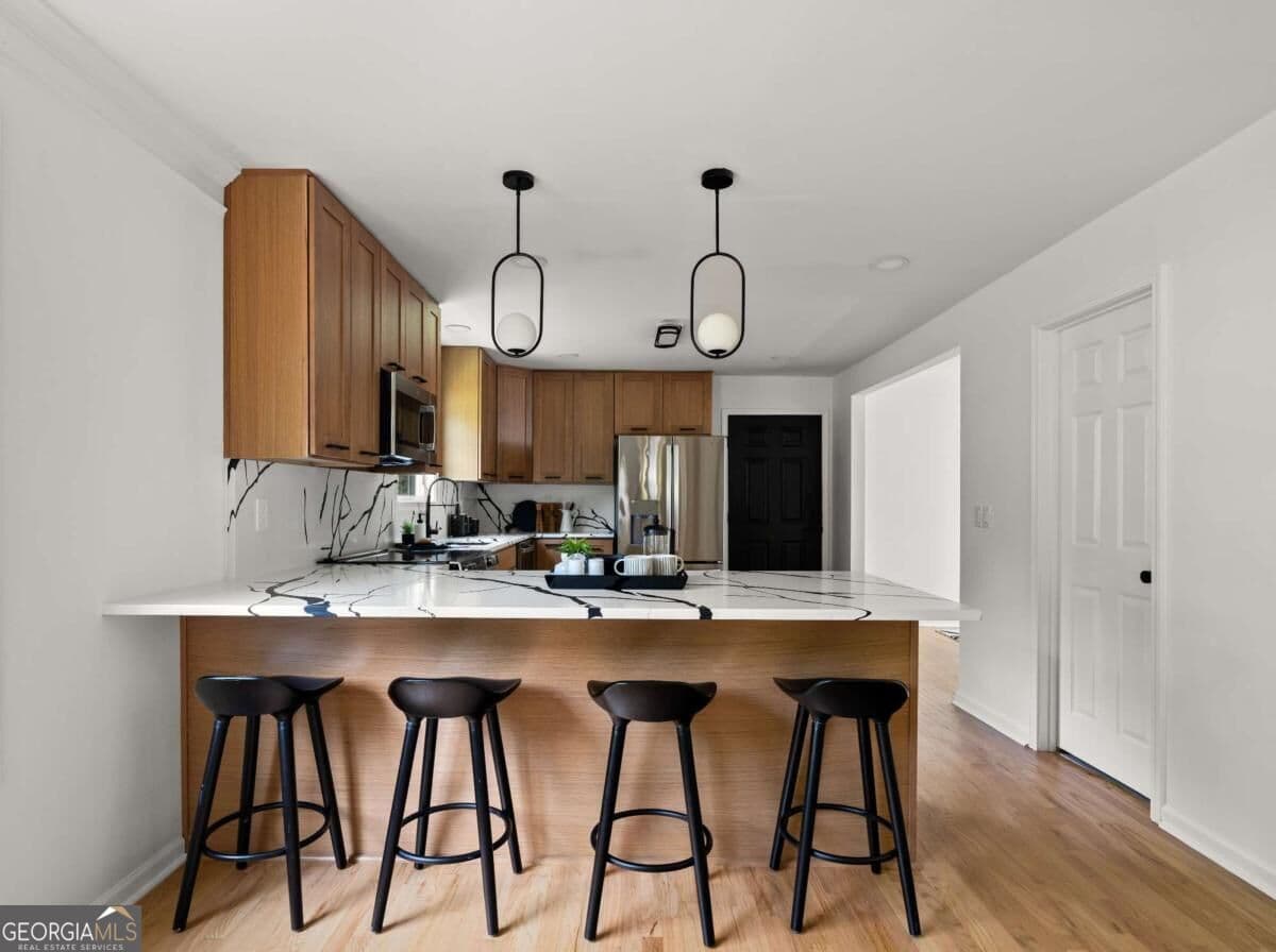 4 bedroom, 2.5 bathroom, 1,932 sq ft single family residence for sale at 1232 Memorial Drive, Atlanta, GA 30316 — photo 10