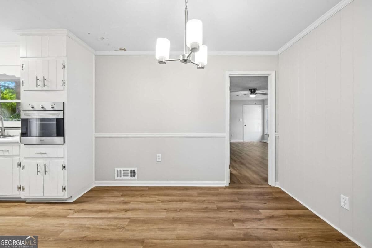 4 bedroom, 2 bathroom, 1,395 sq ft single family residence for sale at 493 Shady Lane, Forest Park, GA 30297 — photo 9