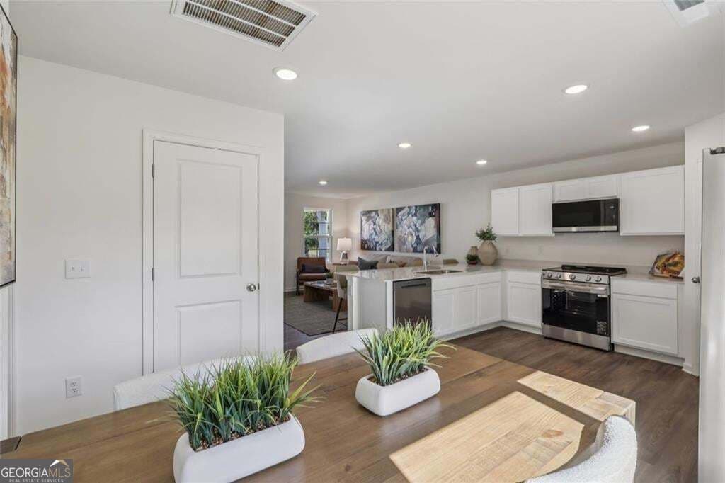 4 bedroom, 3 bathroom, 1,774 sq ft single family residence for sale at 198 Kinsale Drive, Macon, GA 31216 — photo 9