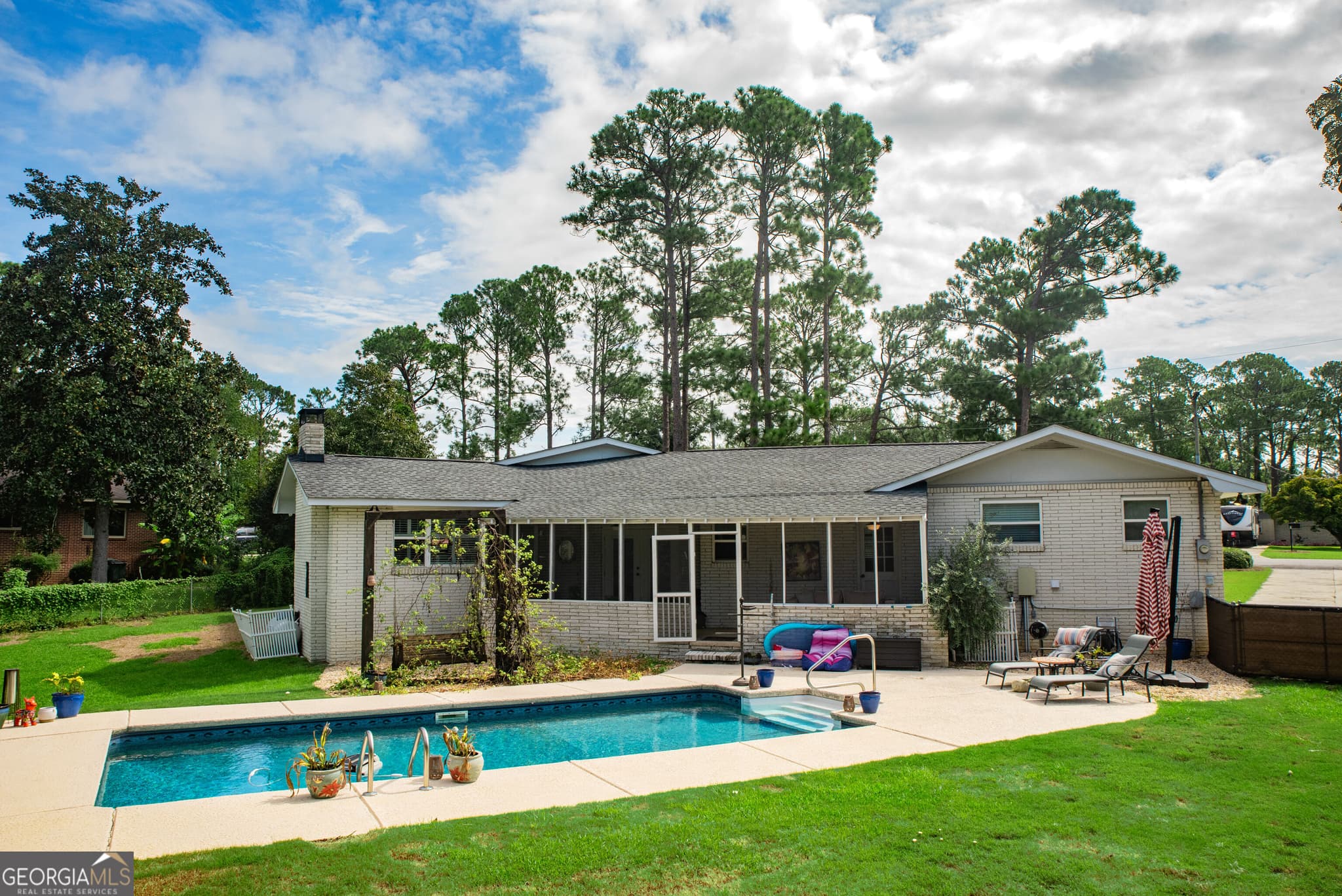 3 bedroom, 2 bathroom, 2,005 sq ft single family residence for sale at 460 S College Street, Metter, GA 30439 — photo 4