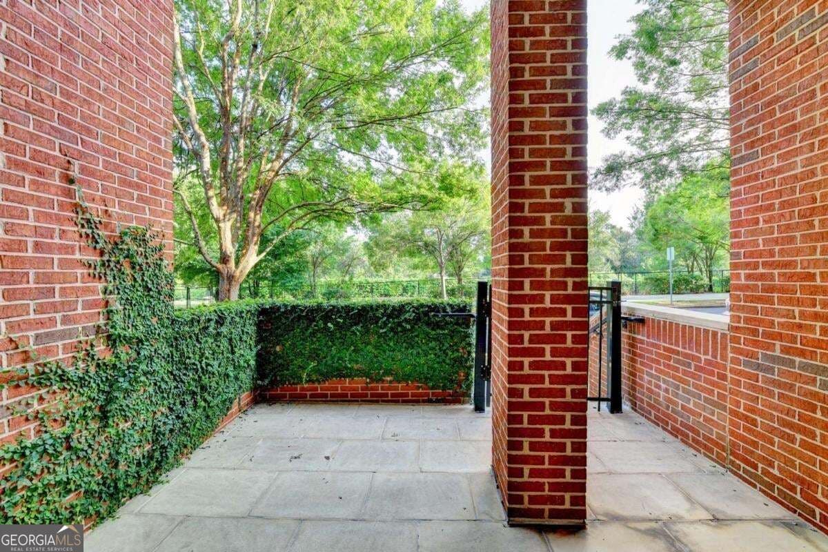 4 bedroom, 3.5 bathroom, 2,590 sq ft townhouse for sale at 745 NE Fountainhead Lane 130, Atlanta, GA 30324 — photo 3