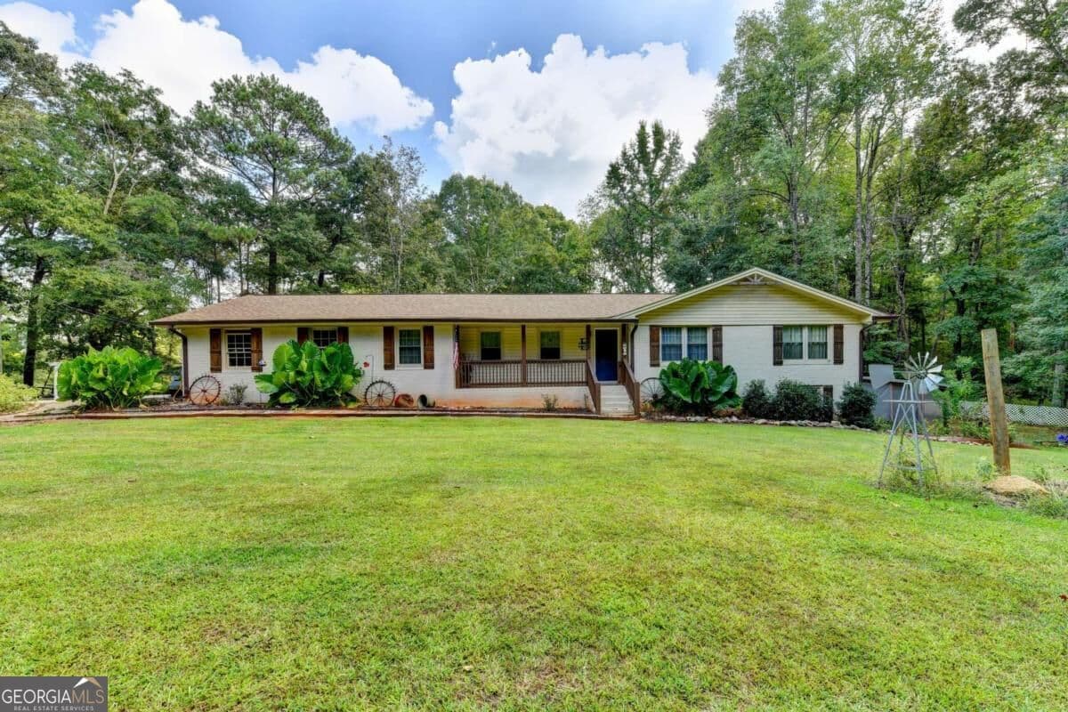 4 bedroom, 3 bathroom, 2,437 sq ft single family residence for sale at 428 N Bethany Road, Mcdonough, GA 30252 — photo 1 of 41