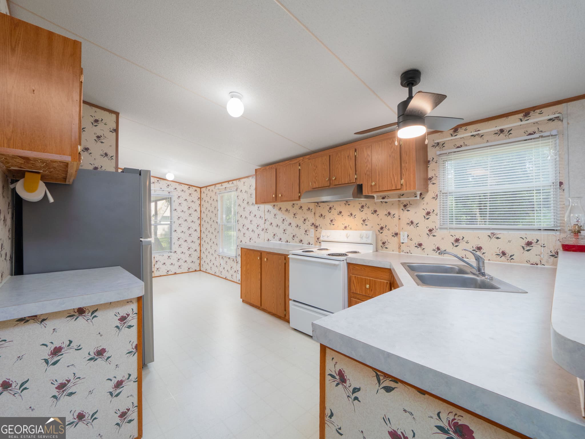 4 bedroom, 2 bathroom, 1,568 sq ft manufactured home,single family residence for sale at 1042 Live Oak Lane, Townsend, GA 31331 — photo 10