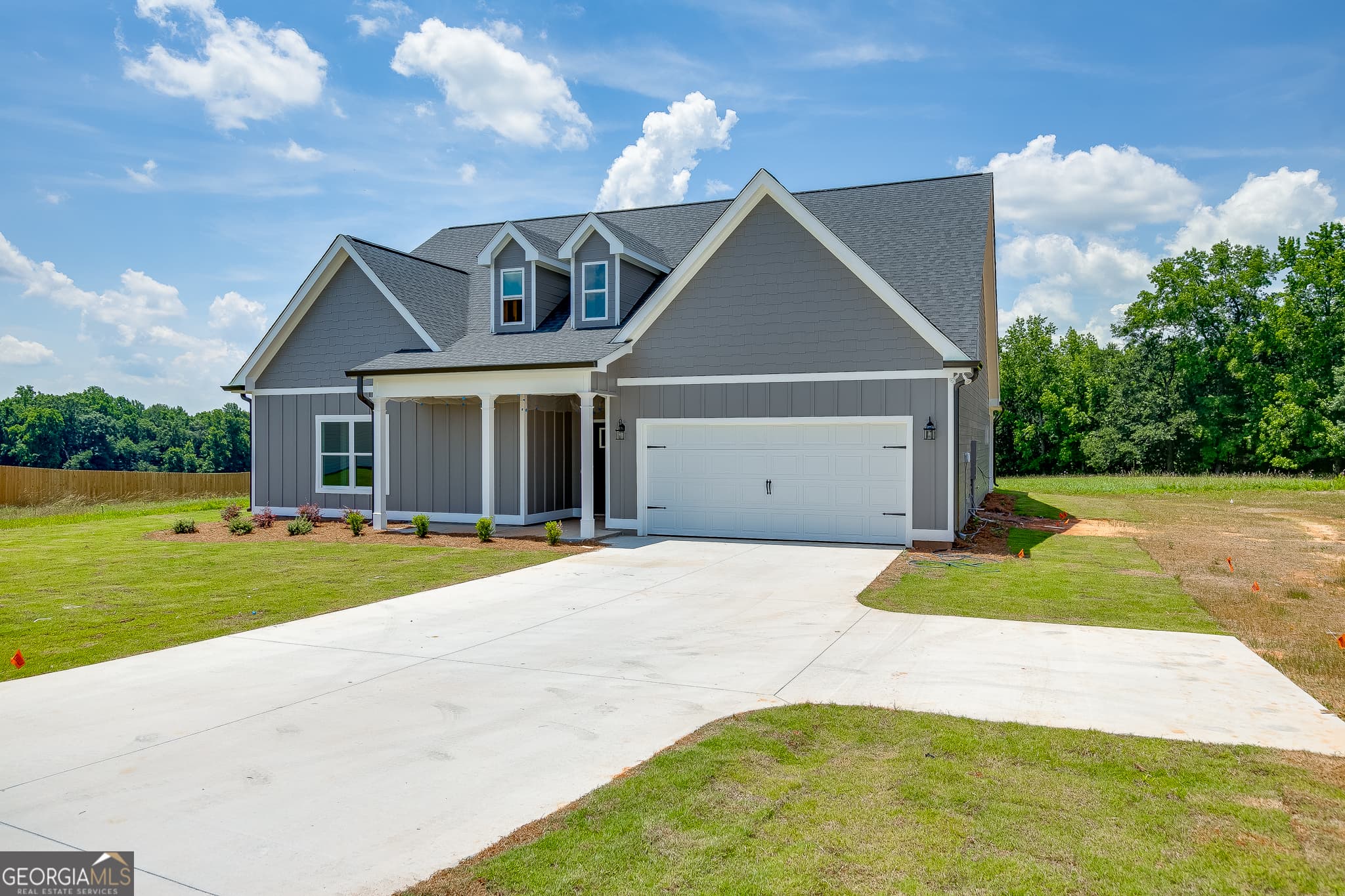 4 bedroom, 3 bathroom, 2,469 sq ft single family residence under contract at 155 Creek Stone Drive 8, Hartwell, GA 30643 — photo 2