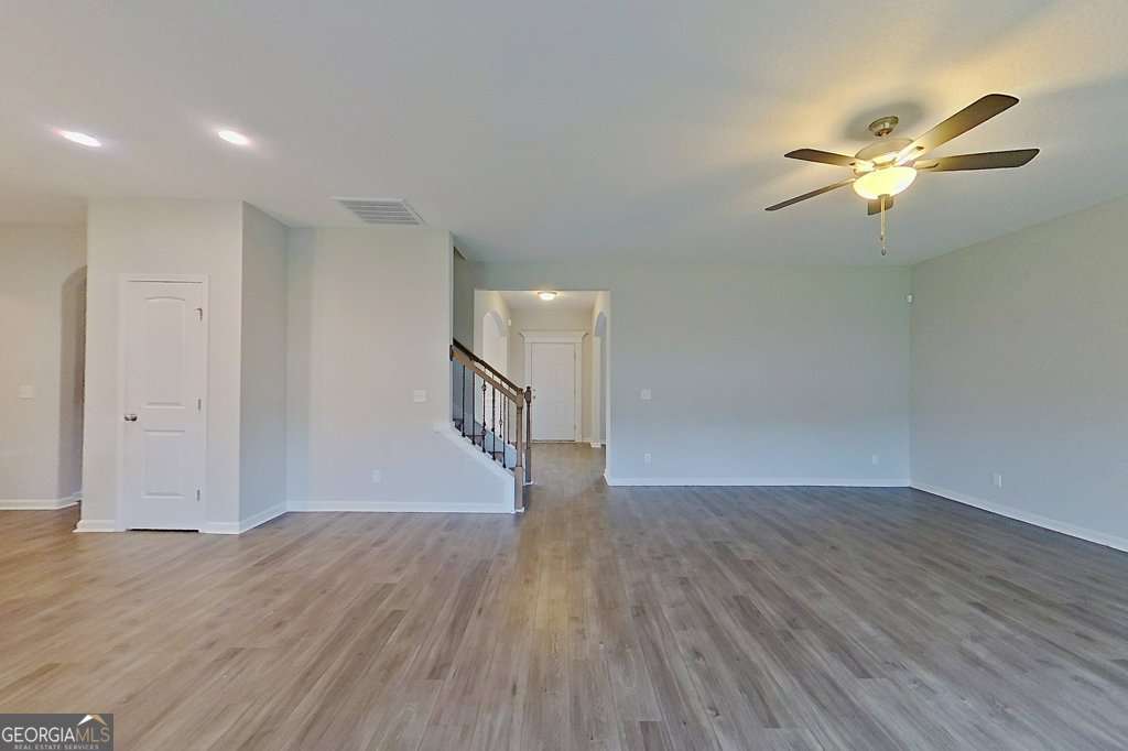 5 bedroom, 3 bathroom, 2,870 sq ft single family residence for sale at 309 Sapwood Way, Hinesville, GA 31313 — photo 9
