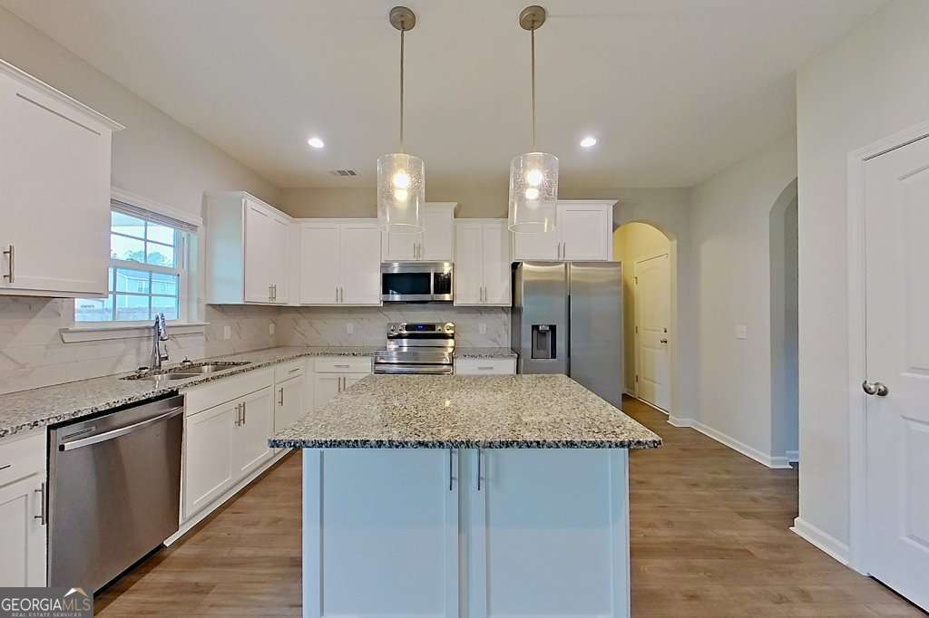 5 bedroom, 3 bathroom, 2,870 sq ft single family residence for sale at 309 Sapwood Way, Hinesville, GA 31313 — photo 10