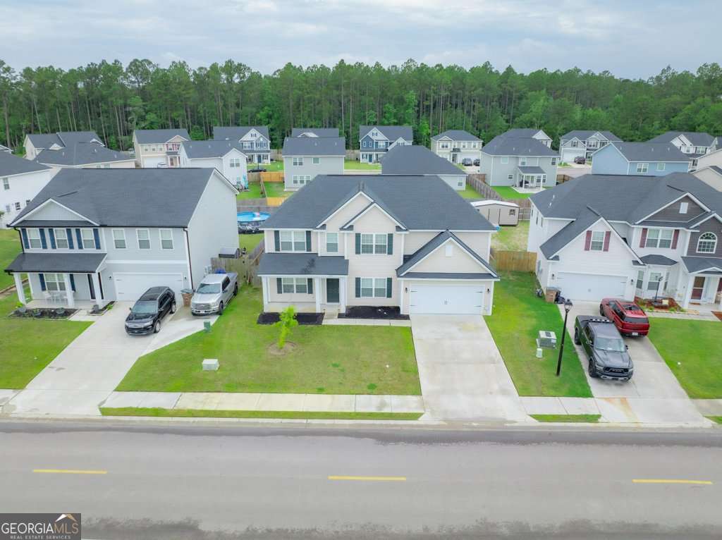 5 bedroom, 3 bathroom, 2,870 sq ft single family residence for sale at 309 Sapwood Way, Hinesville, GA 31313 — photo 4