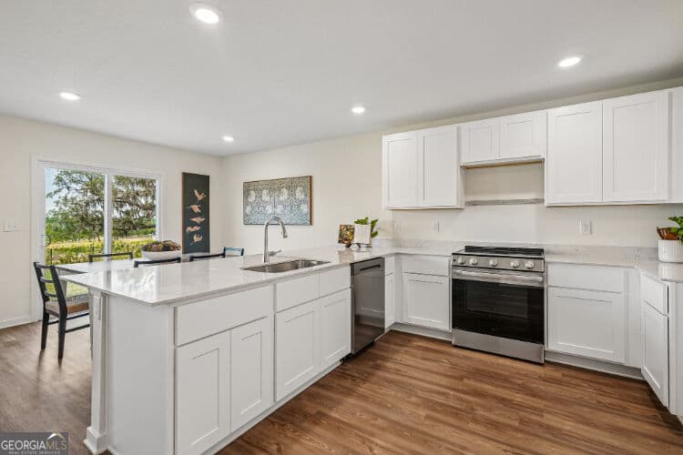 5 bedroom, 3 bathroom, 2,180 sq ft single family residence for sale at 107 Taylor Cove, Kingsland, GA 31548 — photo 9