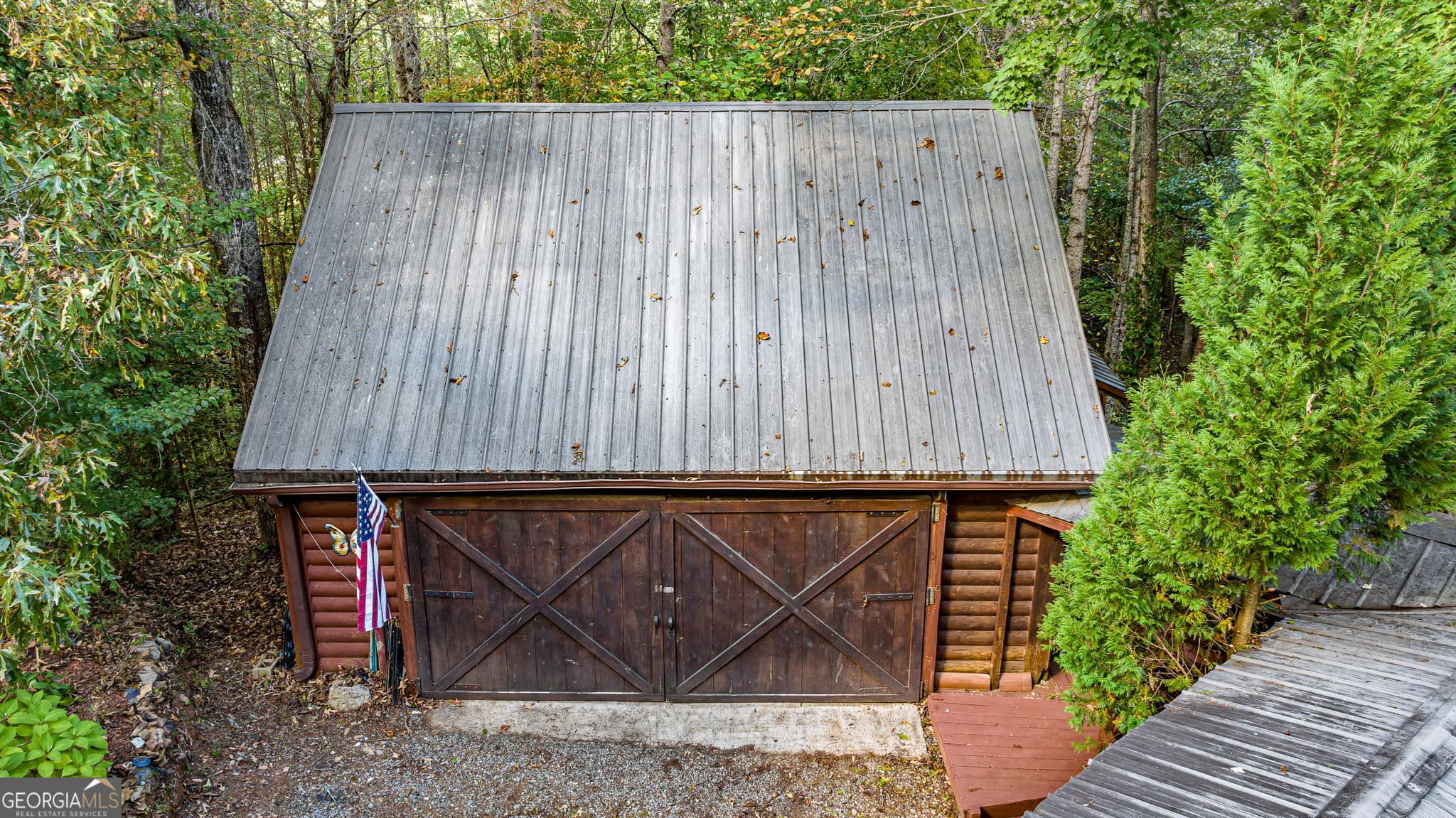 2 bedroom, 4.5 bathroom, 2,130 sq ft cabin,single family residence for sale at 102 Frosty Mountain Road, Mineral Bluff, GA 30559 — photo 4
