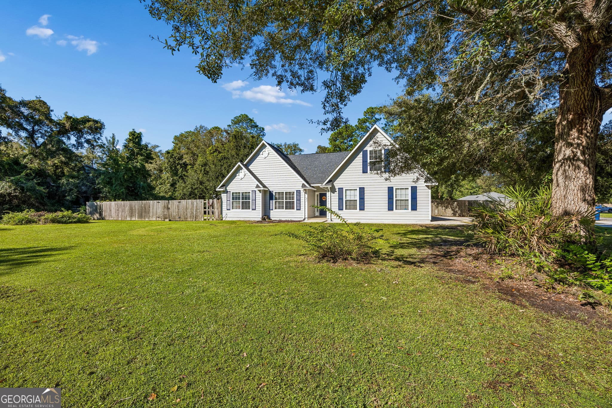 3 bedroom, 2 bathroom, 1,872 sq ft single family residence for sale at 451 Marys Drive, Woodbine, GA 31569 — photo 3