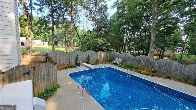 3 bedroom, 3 bathroom, 2,134 sq ft single family residence for sale at 110 Acorn Drive, Mcdonough, GA 30253 — photo 3