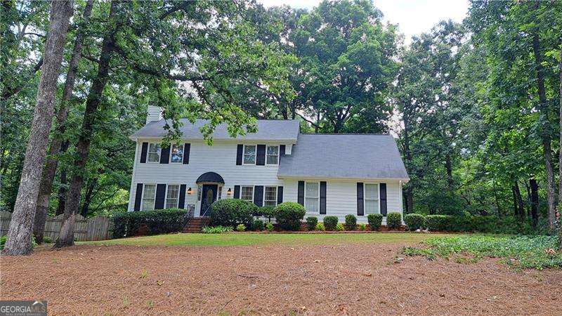 3 bedroom, 3 bathroom, 2,134 sq ft single family residence for sale at 110 Acorn Drive, Mcdonough, GA 30253 — photo 1 of 61