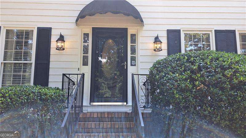 3 bedroom, 3 bathroom, 2,134 sq ft single family residence for sale at 110 Acorn Drive, Mcdonough, GA 30253 — photo 8