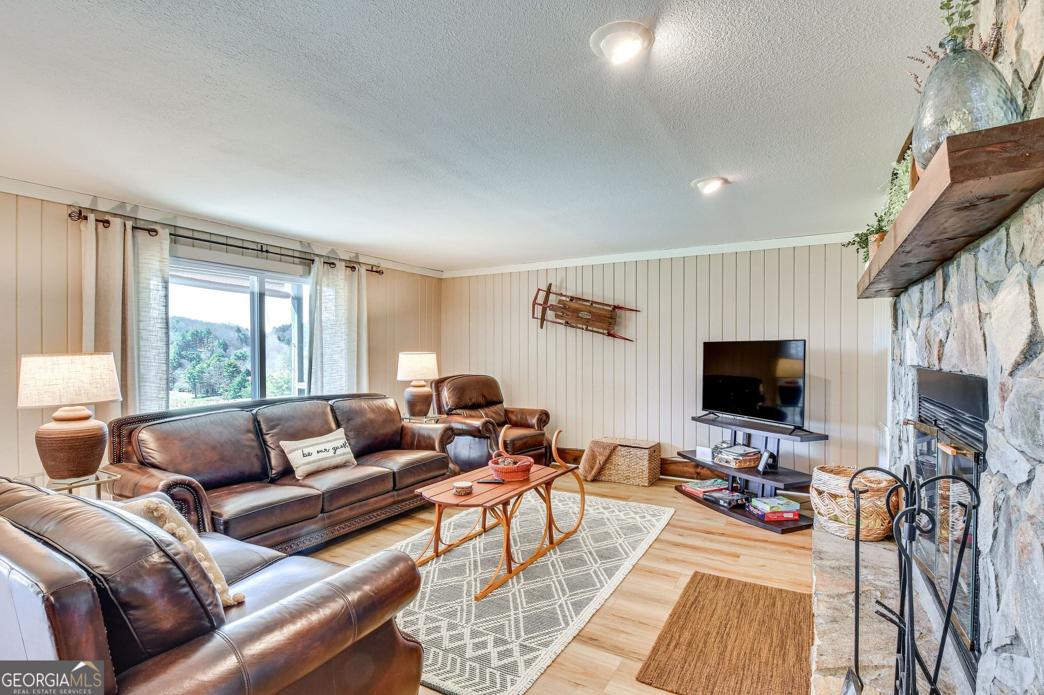 2 bedroom, 2.5 bathroom, 1,320 sq ft condominium for sale at 115 Broadmoor Lane, Sky Valley, GA 30537 — photo 7
