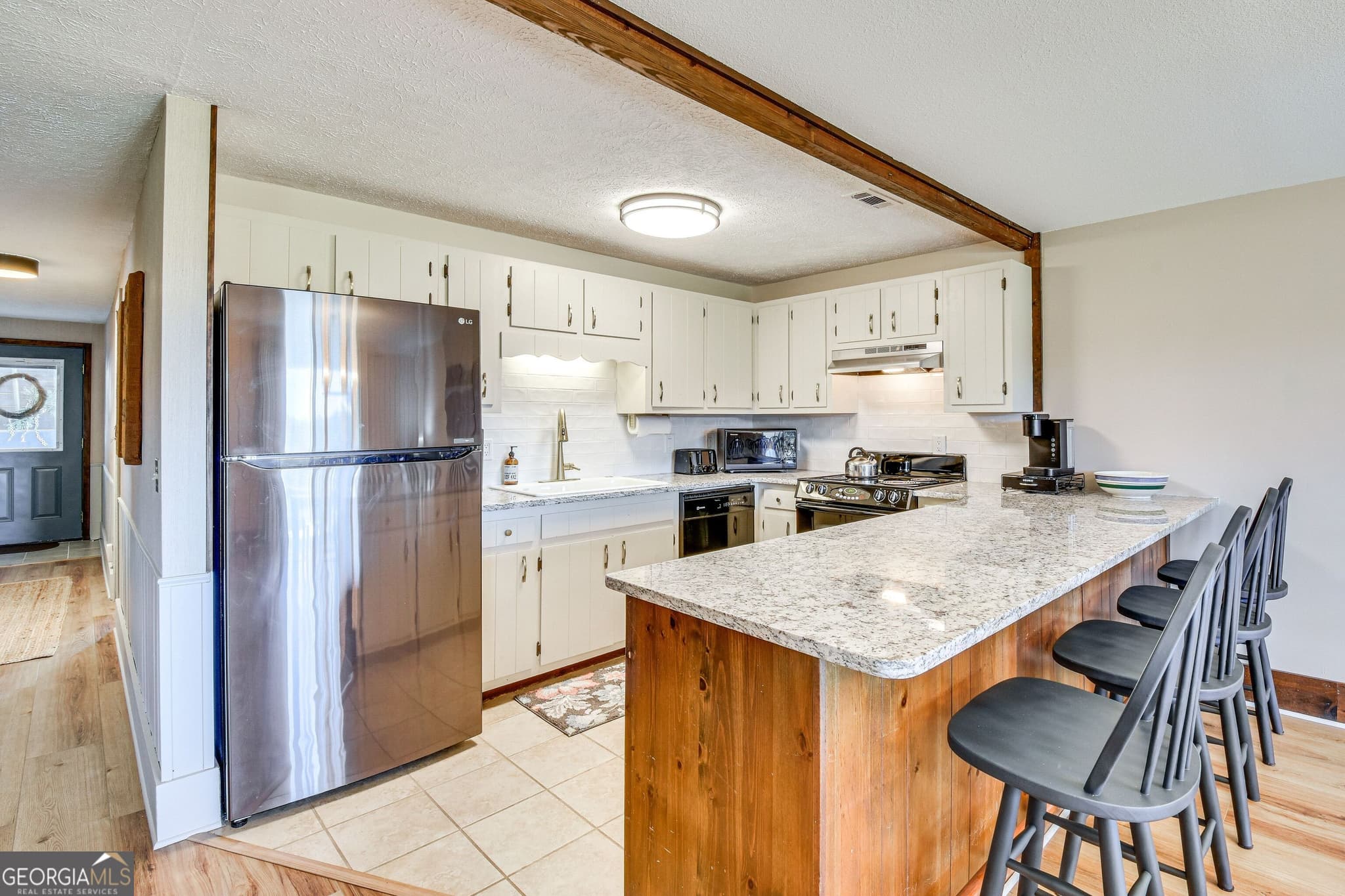 2 bedroom, 2.5 bathroom, 1,320 sq ft condominium for sale at 115 Broadmoor Lane, Sky Valley, GA 30537 — photo 10