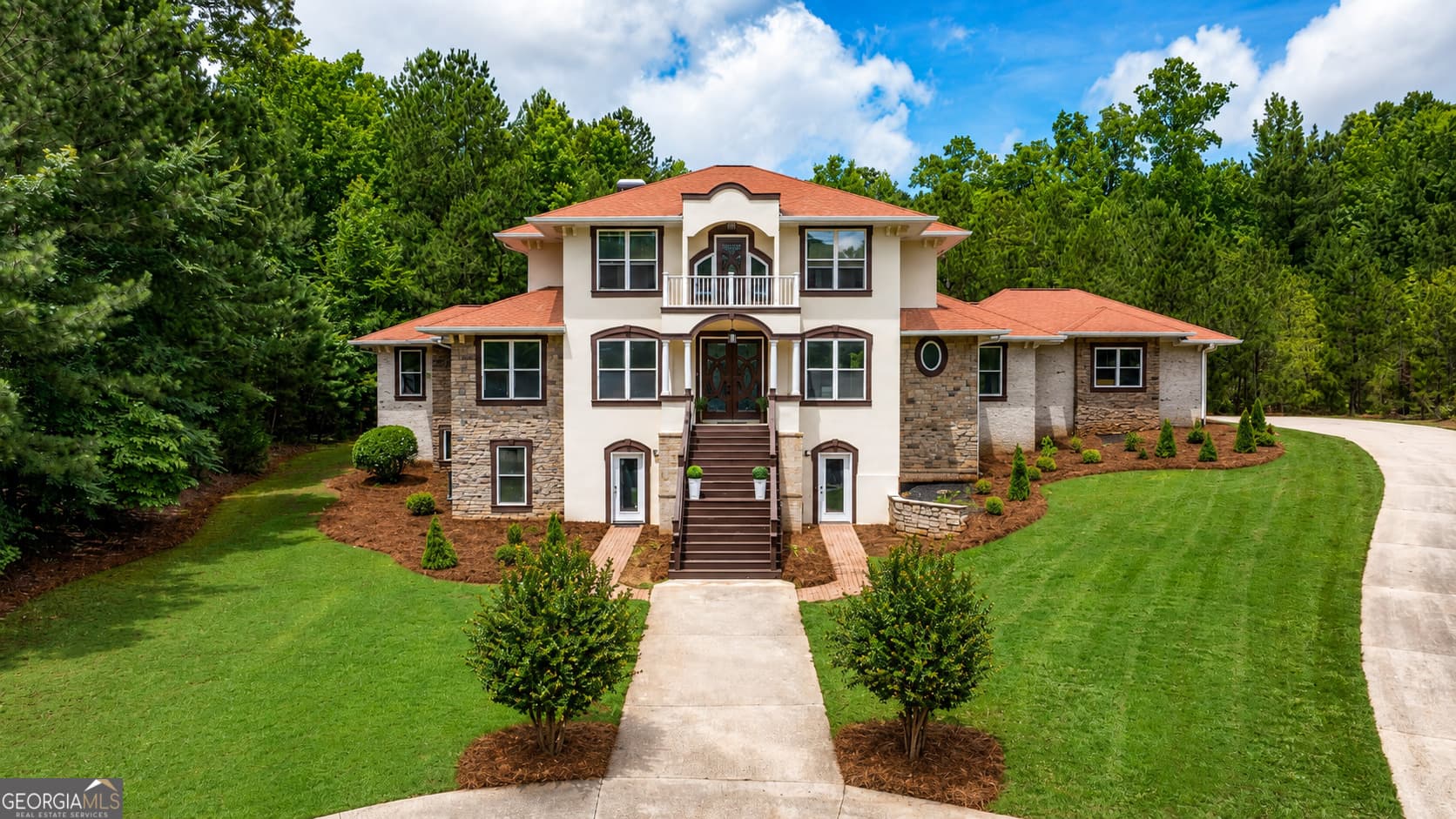 6 bedroom, 4.5 bathroom, 7,720 sq ft single family residence for sale at 2089 HIghway 85, Fayetteville, GA 30215 — photo 2