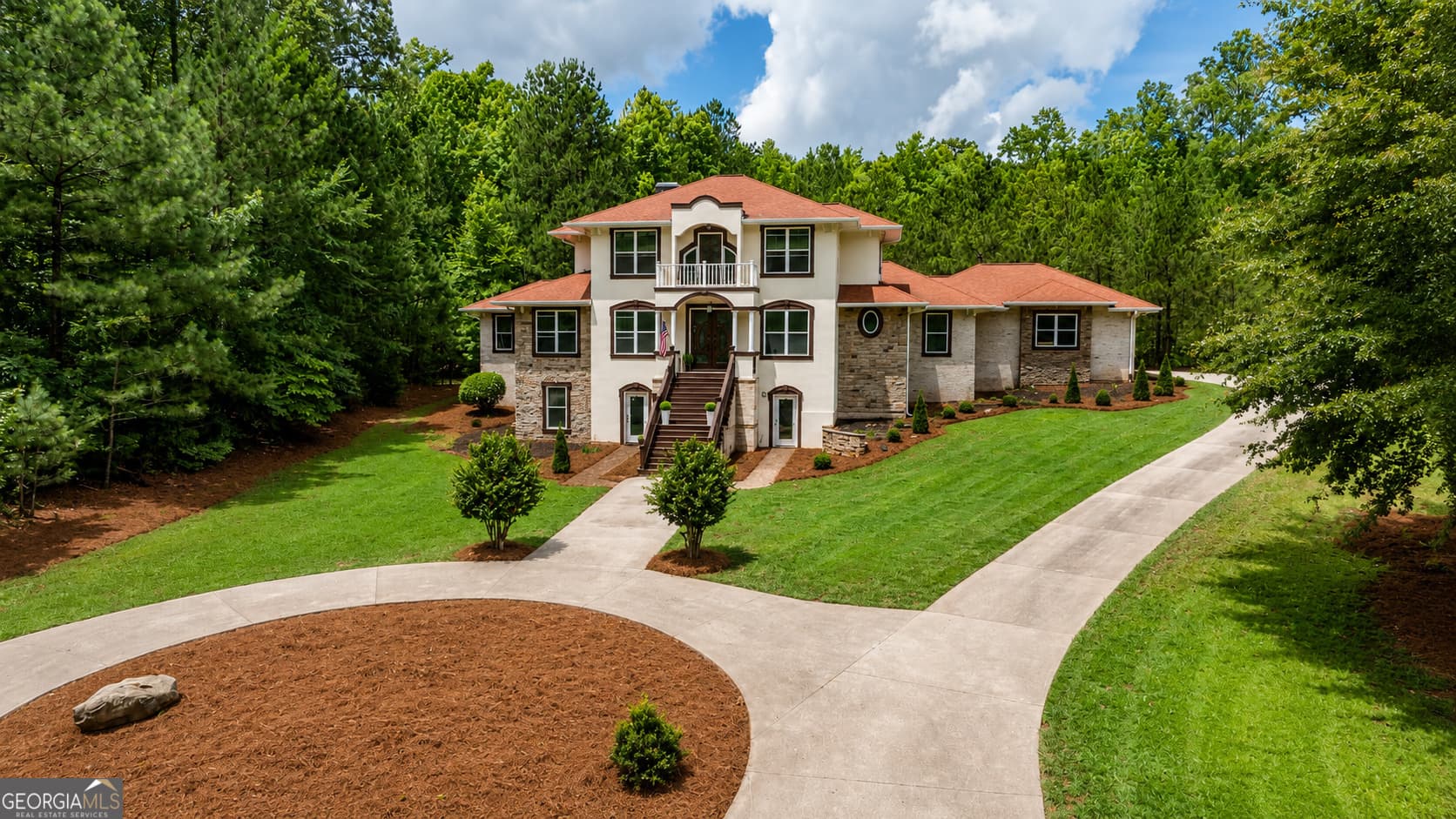 6 bedroom, 4.5 bathroom, 7,720 sq ft single family residence for sale at 2089 HIghway 85, Fayetteville, GA 30215 — photo 4