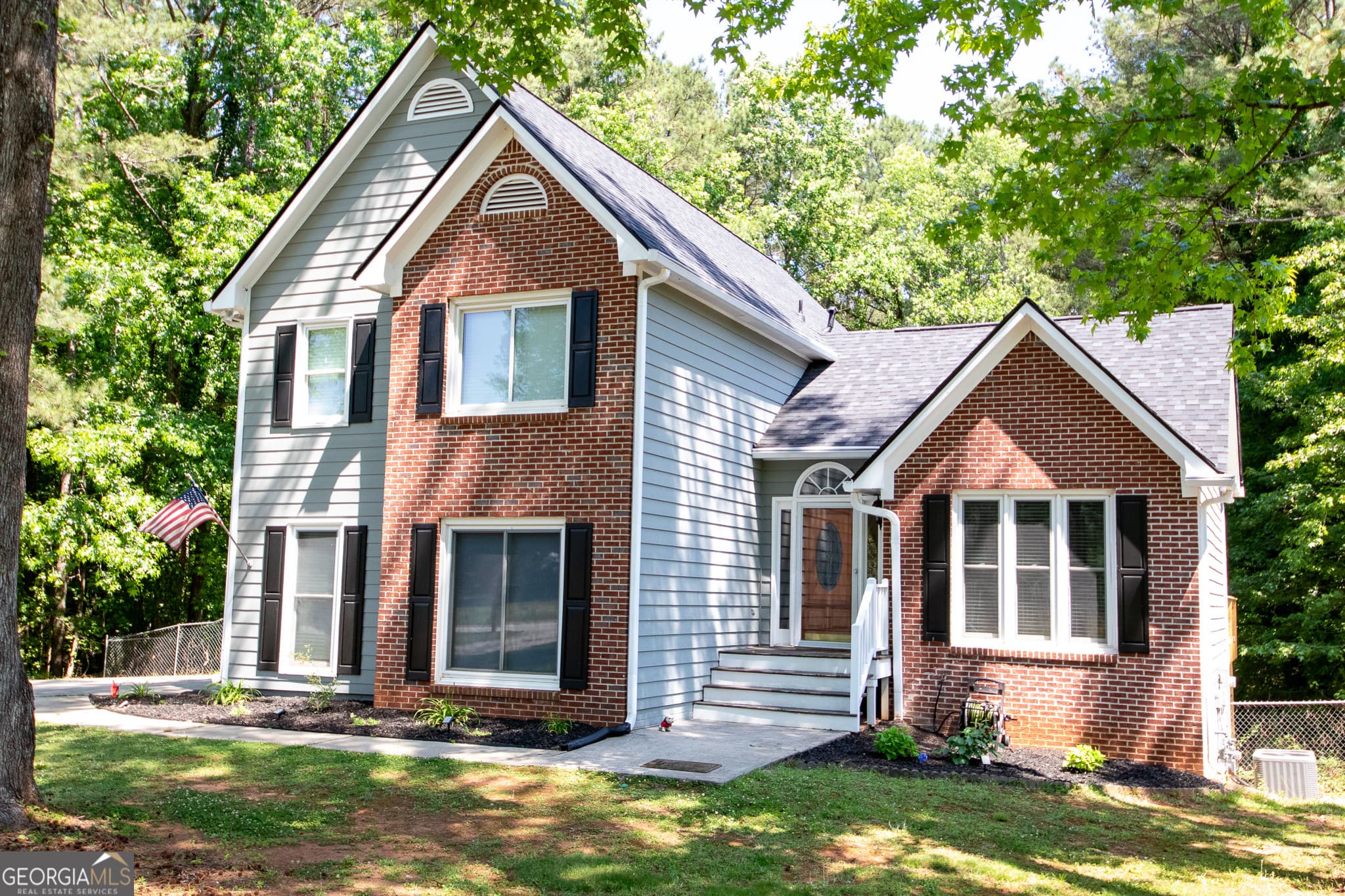3 bedroom, 2.5 bathroom, 1,965 sq ft single family residence sold at 64 Manchester Drive, Newnan, GA 30265