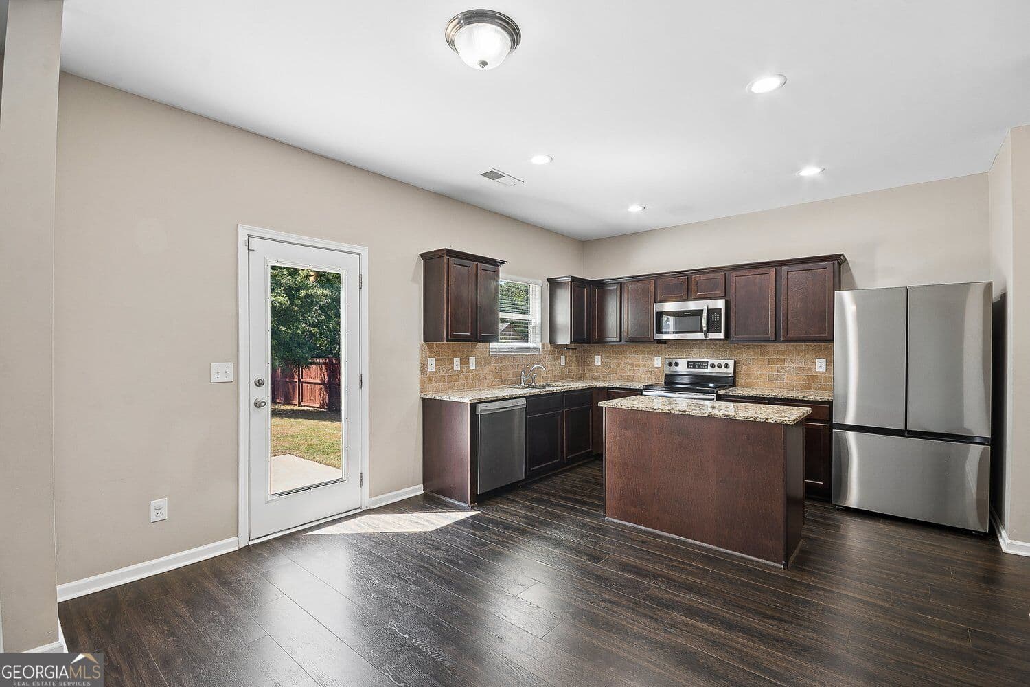 4 bedroom, 2.5 bathroom, 2,327 sq ft single family residence for rent at 462 Fredrick Drive, Mcdonough, GA 30253 for $2,500 a month — photo 7