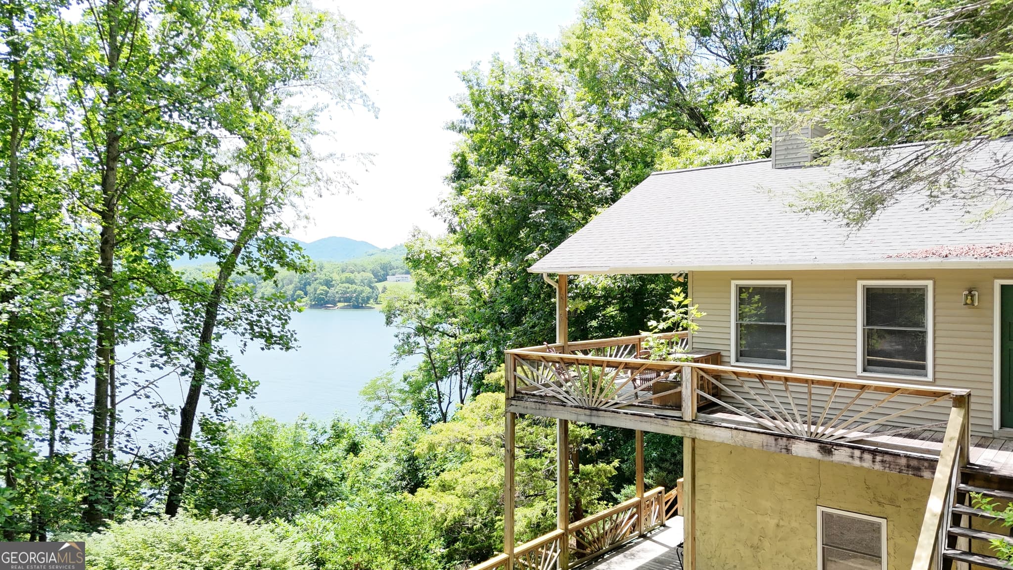 3 bedroom, 2.5 bathroom, 2,298 sq ft single family residence for sale at 772 Big Oak Lane, Hiawassee, GA 30546 — photo 3