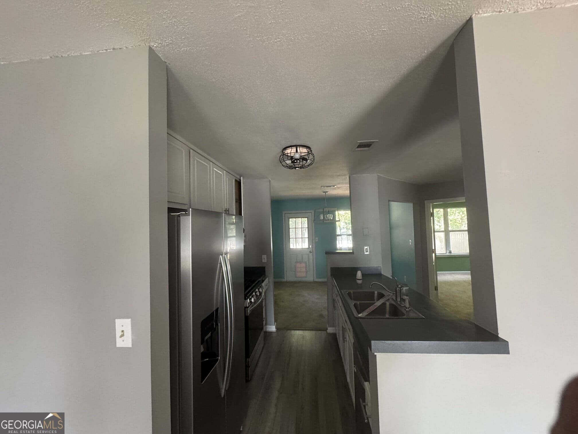 2 bedroom, 1 bathroom, 969 sq ft single family residence for sale at 136 Glynn Addy Drive, Stockbridge, GA 30281 — photo 3