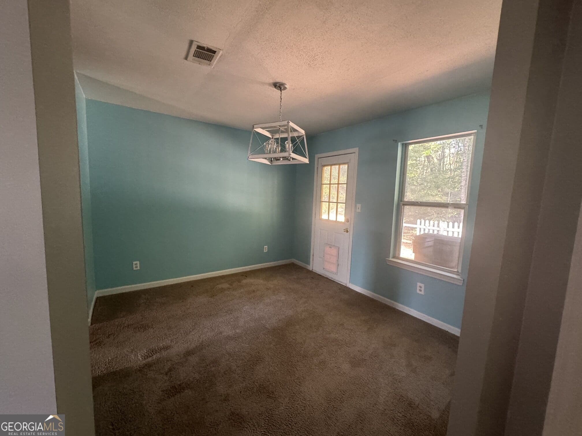 2 bedroom, 1 bathroom, 969 sq ft single family residence for sale at 136 Glynn Addy Drive, Stockbridge, GA 30281 — photo 8