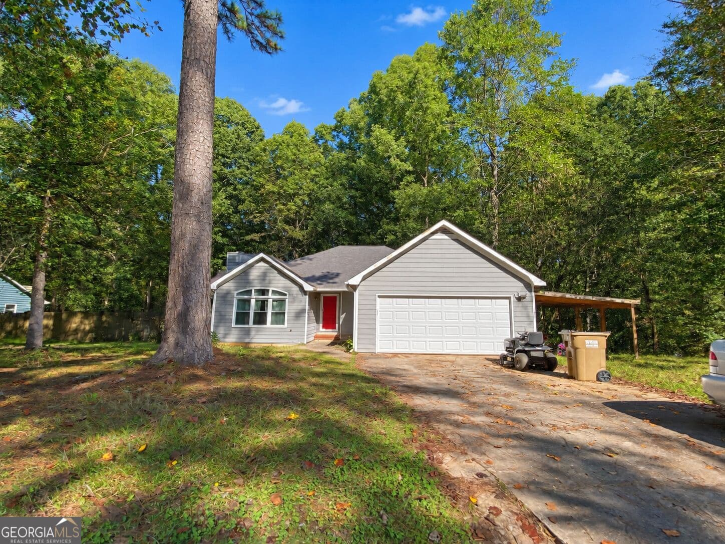 3 bedroom, 2 bathroom, 1,632 sq ft single family residence for sale at 1323 Smokerise Lane, Auburn, GA 30011 — photo 1 of 18