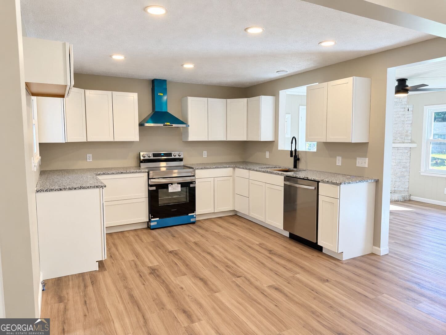 3 bedroom, 2 bathroom, 1,847 sq ft single family residence for sale at 101 Candler Court, Eatonton, GA 31024 — photo 5