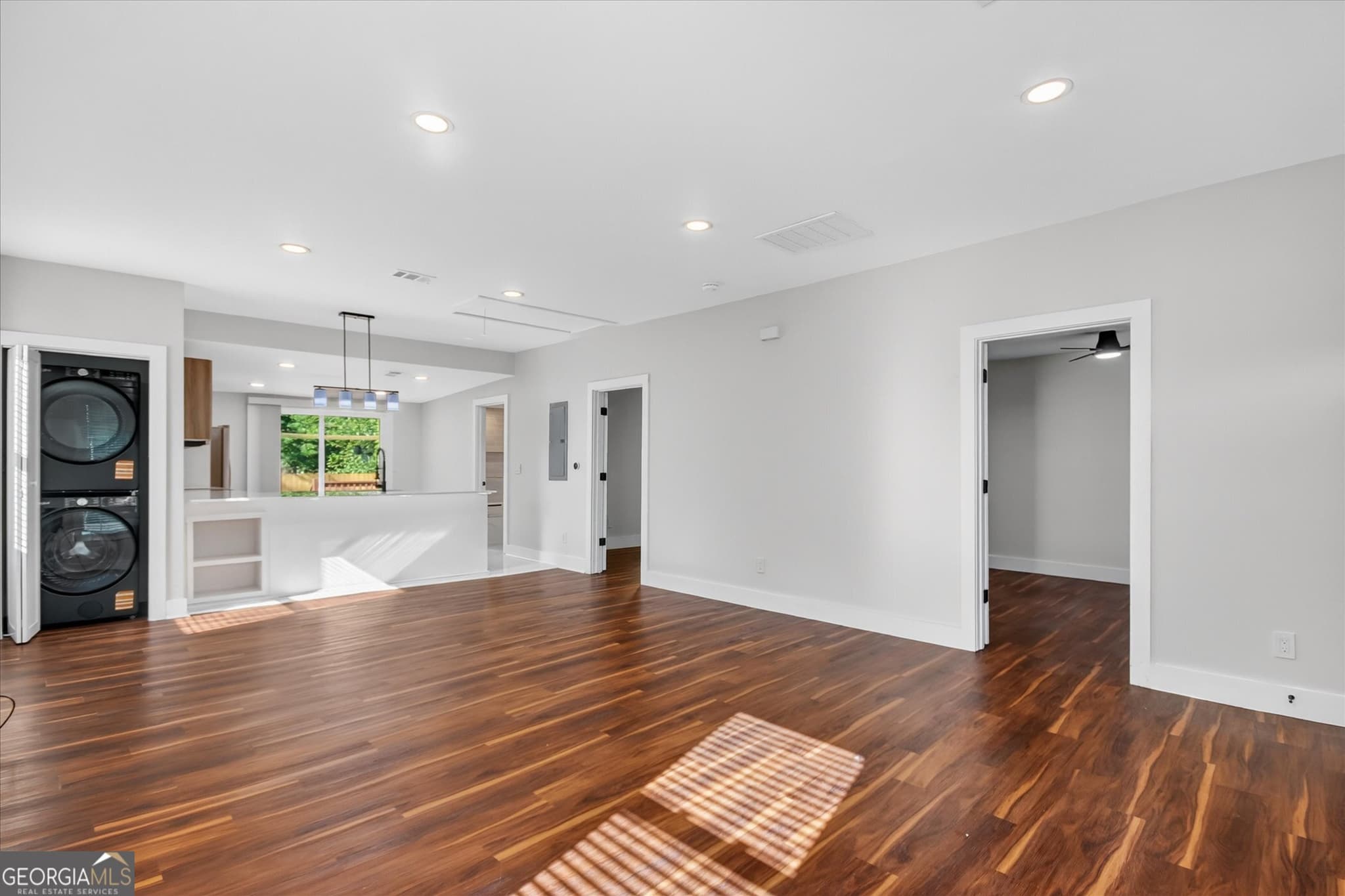 2 bedroom, 1 bathroom single family residence for sale at 1011 Richards Street, Savannah, GA 31415 — photo 6