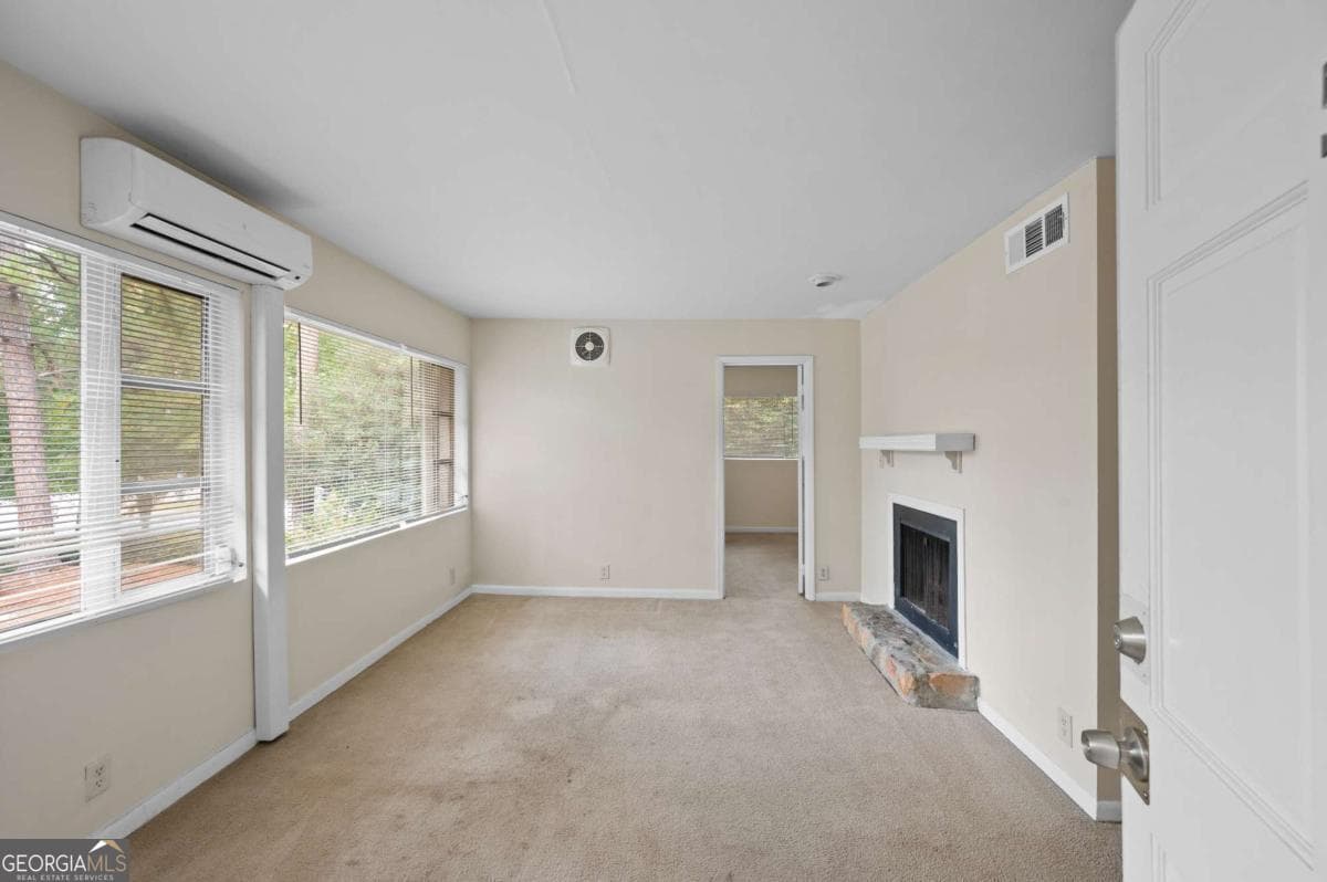 1 bedroom, 1 bathroom, 600 sq ft apartment for rent at 11 Peachtree Hills Avenue B5, Atlanta, GA 30305 for $1,000 a month — photo 2