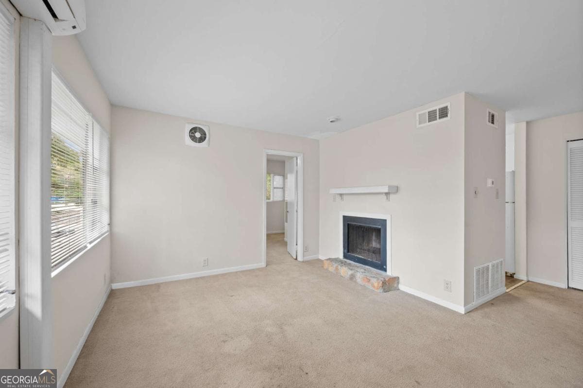 1 bedroom, 1 bathroom, 600 sq ft apartment for rent at 11 Peachtree Hills Avenue B5, Atlanta, GA 30305 for $1,000 a month — photo 3