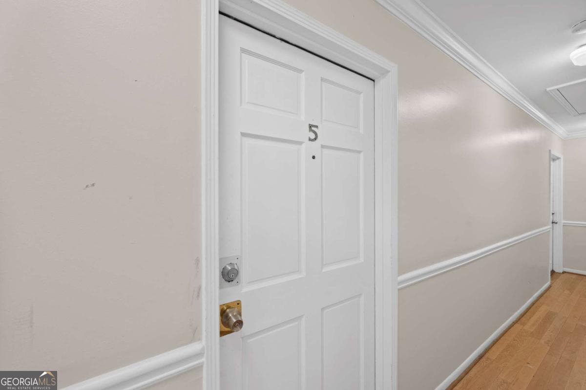 1 bedroom, 1 bathroom, 600 sq ft apartment for rent at 11 Peachtree Hills Avenue B5, Atlanta, GA 30305 for $1,000 a month — photo 1 of 11