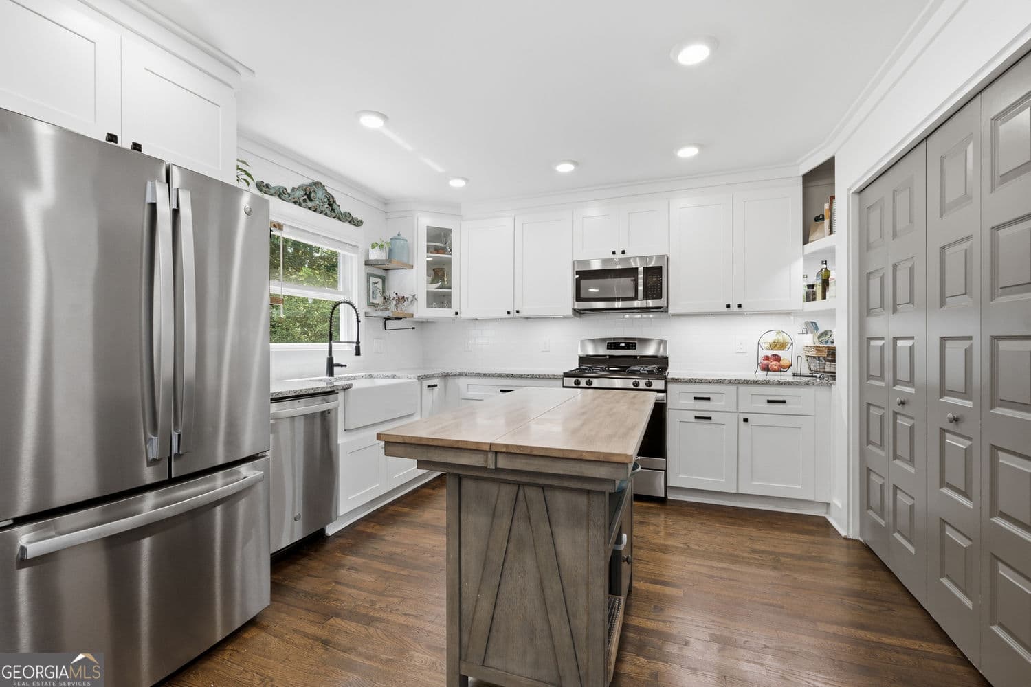 3 bedroom, 2 bathroom, 1,176 sq ft single family residence for sale at 2344 Old Spring Road, Smyrna, GA 30080